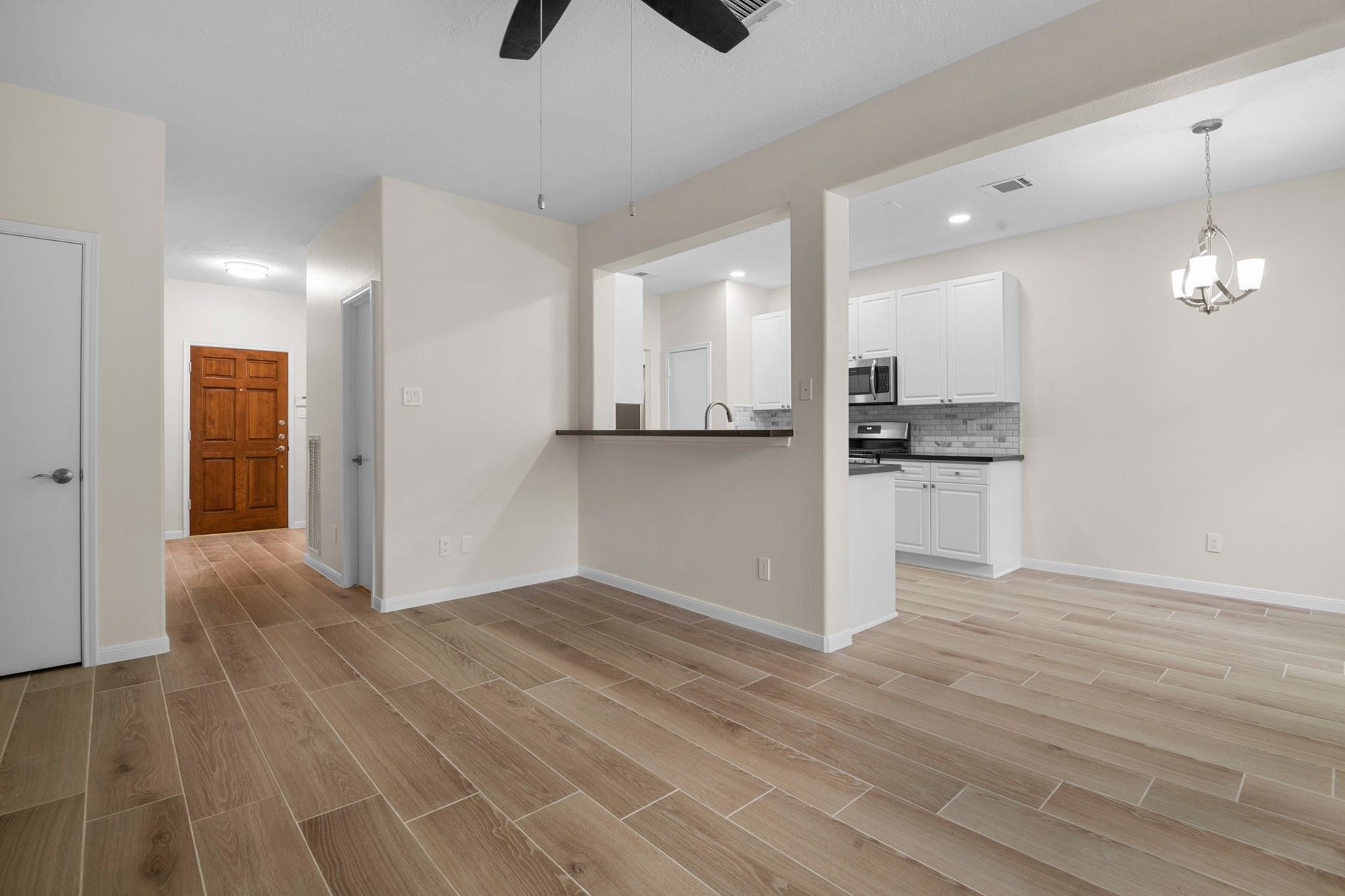 13 E Willowwood Court, The Woodlands, TX 77381 13 E Willowwood Court, The Woodlands, TX 77381