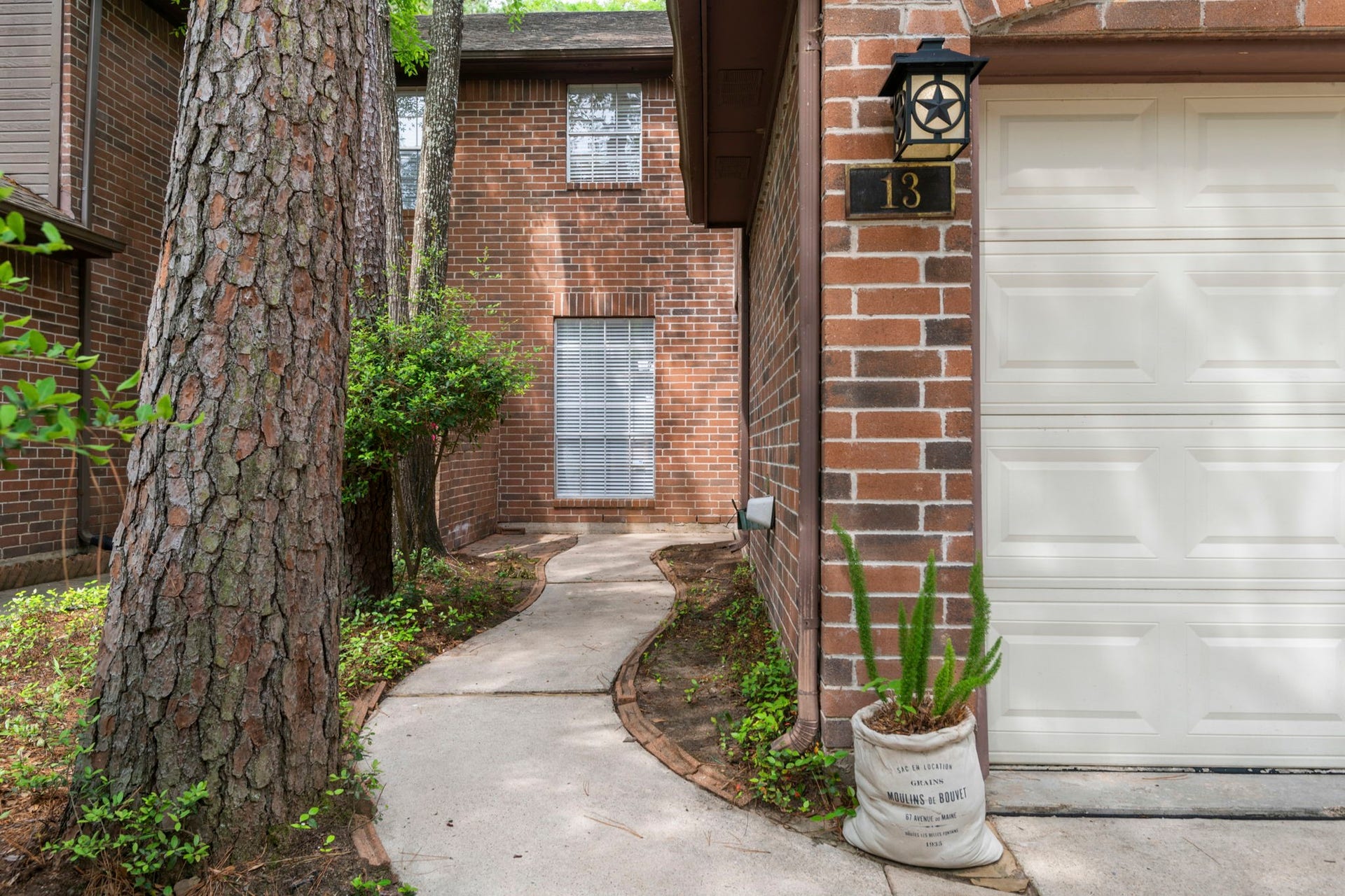 13 E Willowwood Court, The Woodlands, TX 77381 13 E Willowwood Court, The Woodlands, TX 77381
