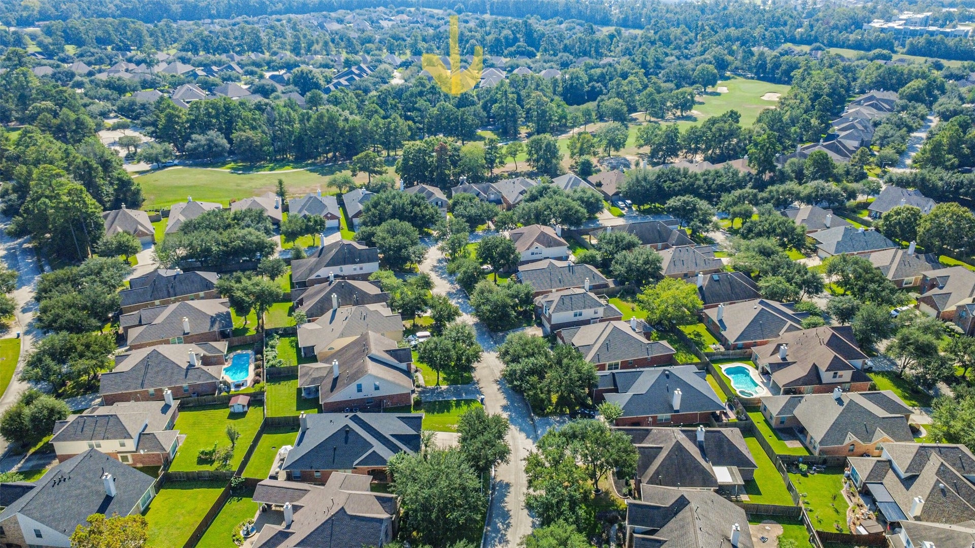 Golf Course community - this section of Oakhurst is close to the course and HEB, POOL, PARK, SHOPS, DINING