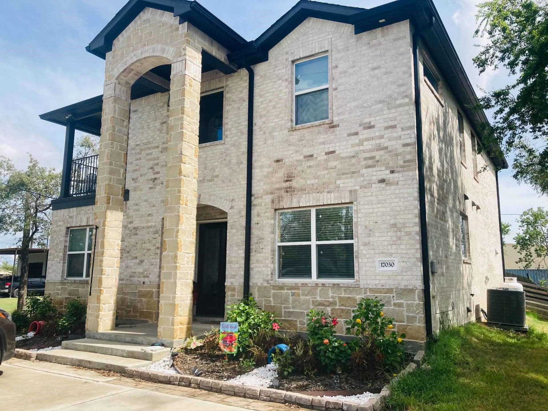 17030 Forest Trail Drive, Channelview, TX 77530 Side view