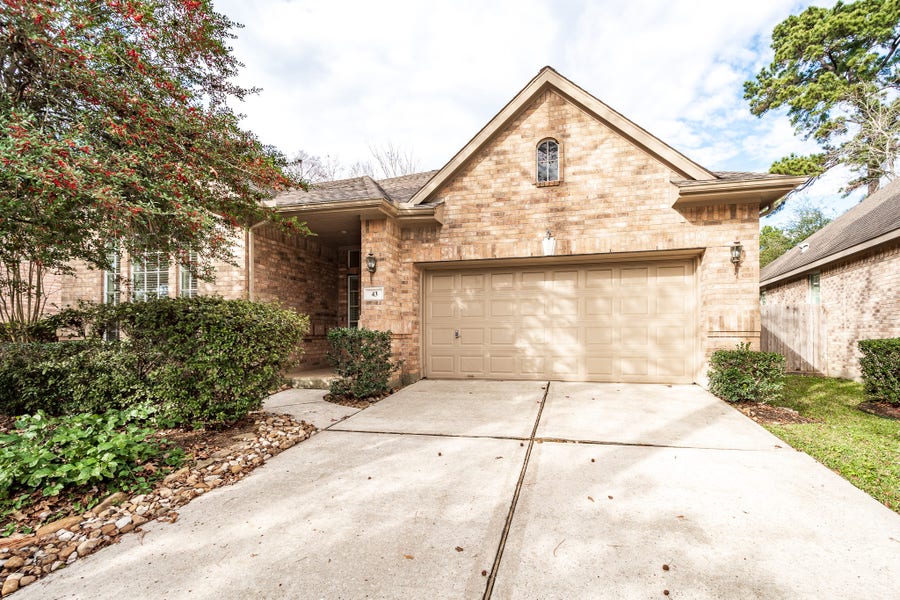 Property photo for 43 N Belfair Place, The Woodlands, TX