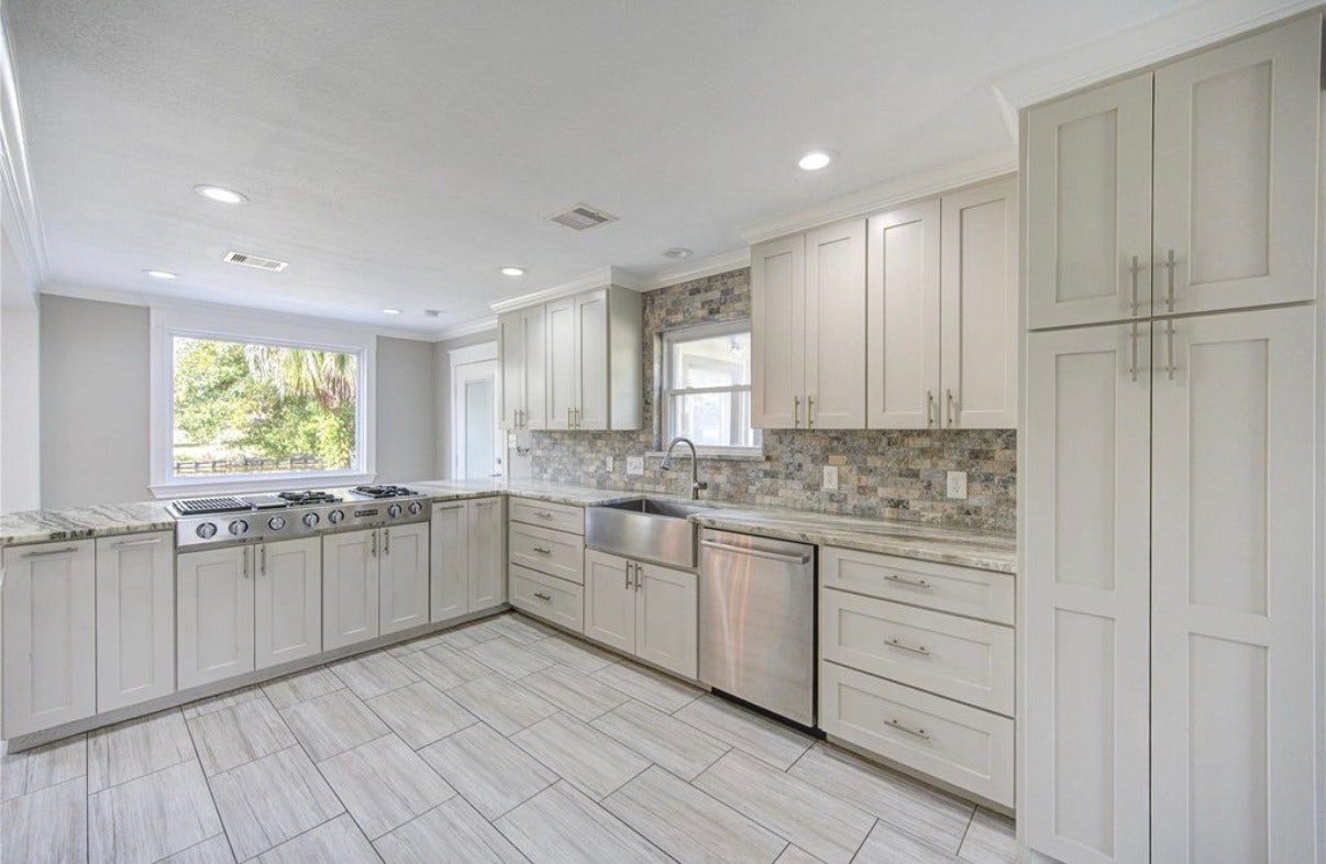 303 Old Bayou Drive, Dickinson, TX 77539 303 Old Bayou Drive, Dickinson, TX 77539
