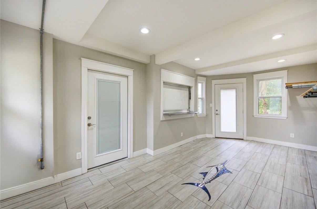 303 Old Bayou Drive, Dickinson, TX 77539 303 Old Bayou Drive, Dickinson, TX 77539