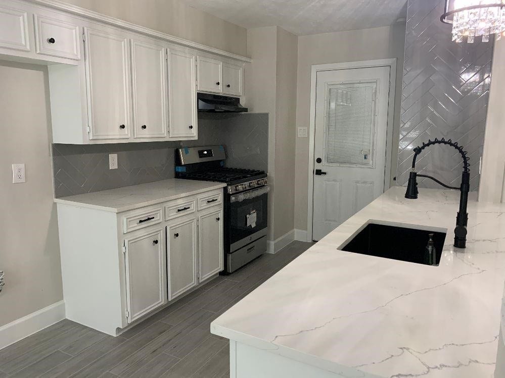 4039 Woodhollow Lane, Pasadena, TX 77504 4039 Woodhollow Lane, Pasadena, TX 77504