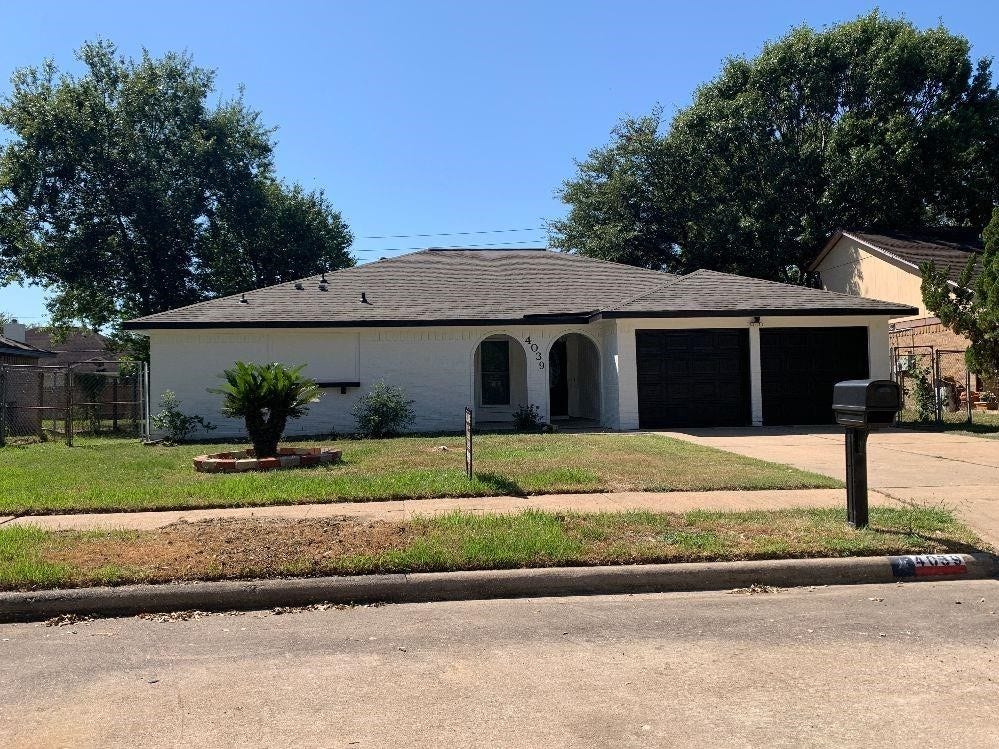 4039 Woodhollow Lane, Pasadena, TX 77504 4039 Woodhollow Lane, Pasadena, TX 77504