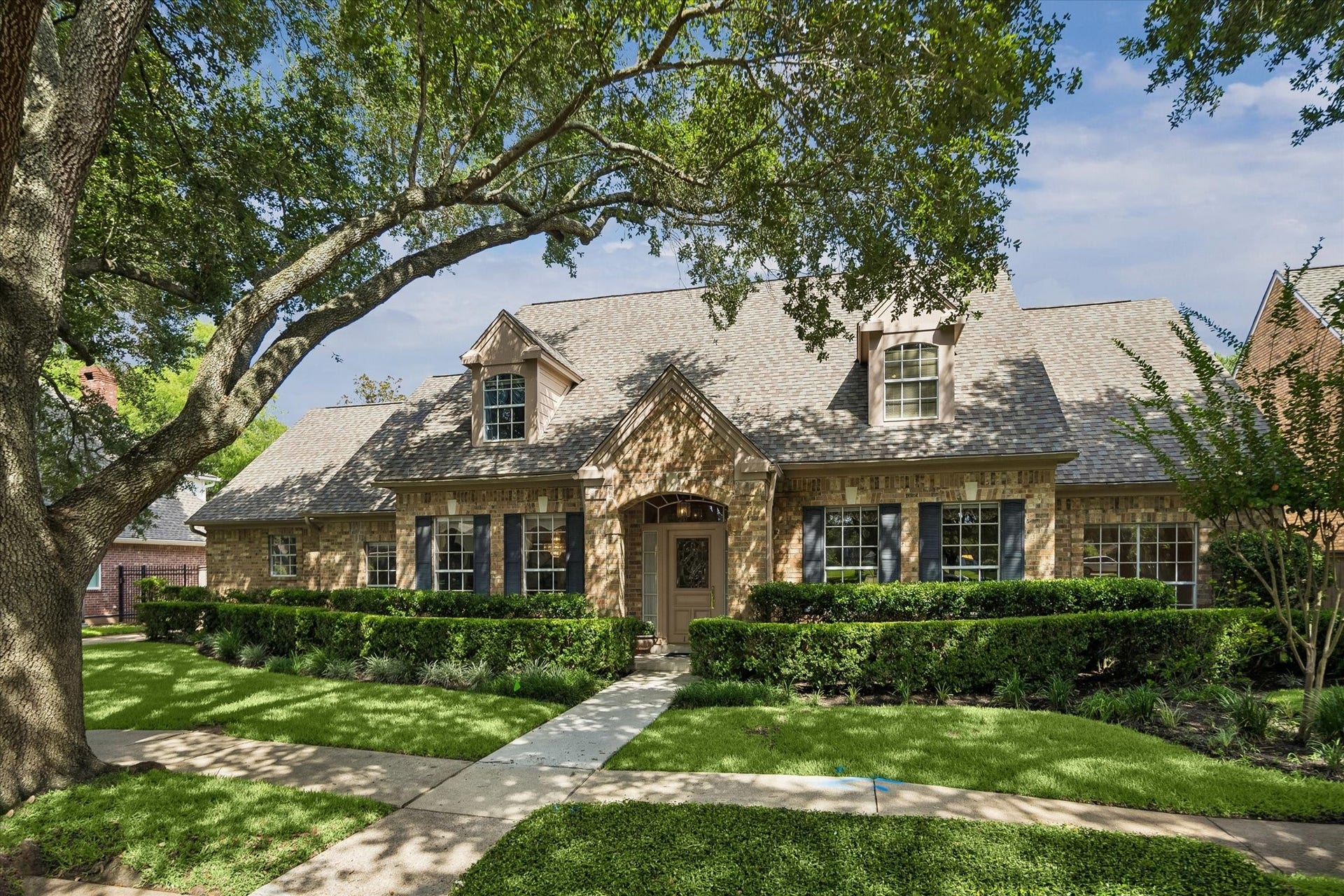 1419 Camelot Place, Sugar Land, TX 77478 1419 Camelot Place, Sugar Land, TX 77478