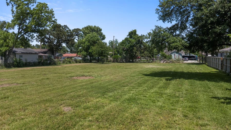 Property photo for 7821 Melrose Street, Houston, TX