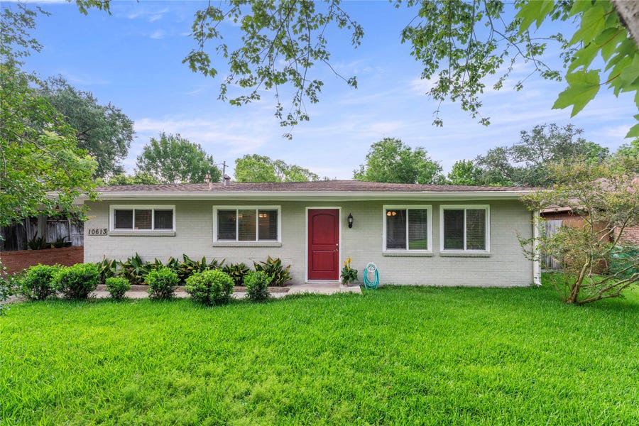 Property photo for 10613 Willowgrove Drive, Houston, TX