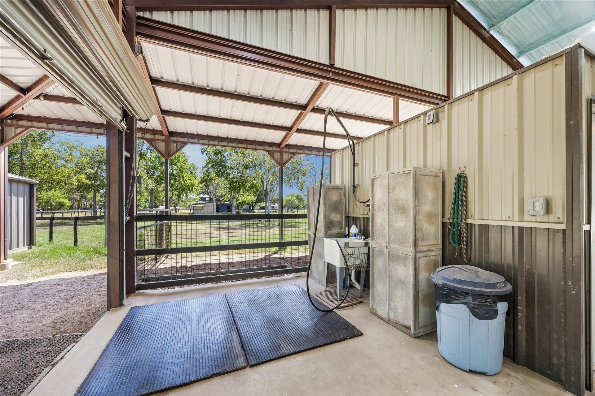 33 Riverwood Lane, Hempstead, TX 77445 Wash station for horses next to the tack room