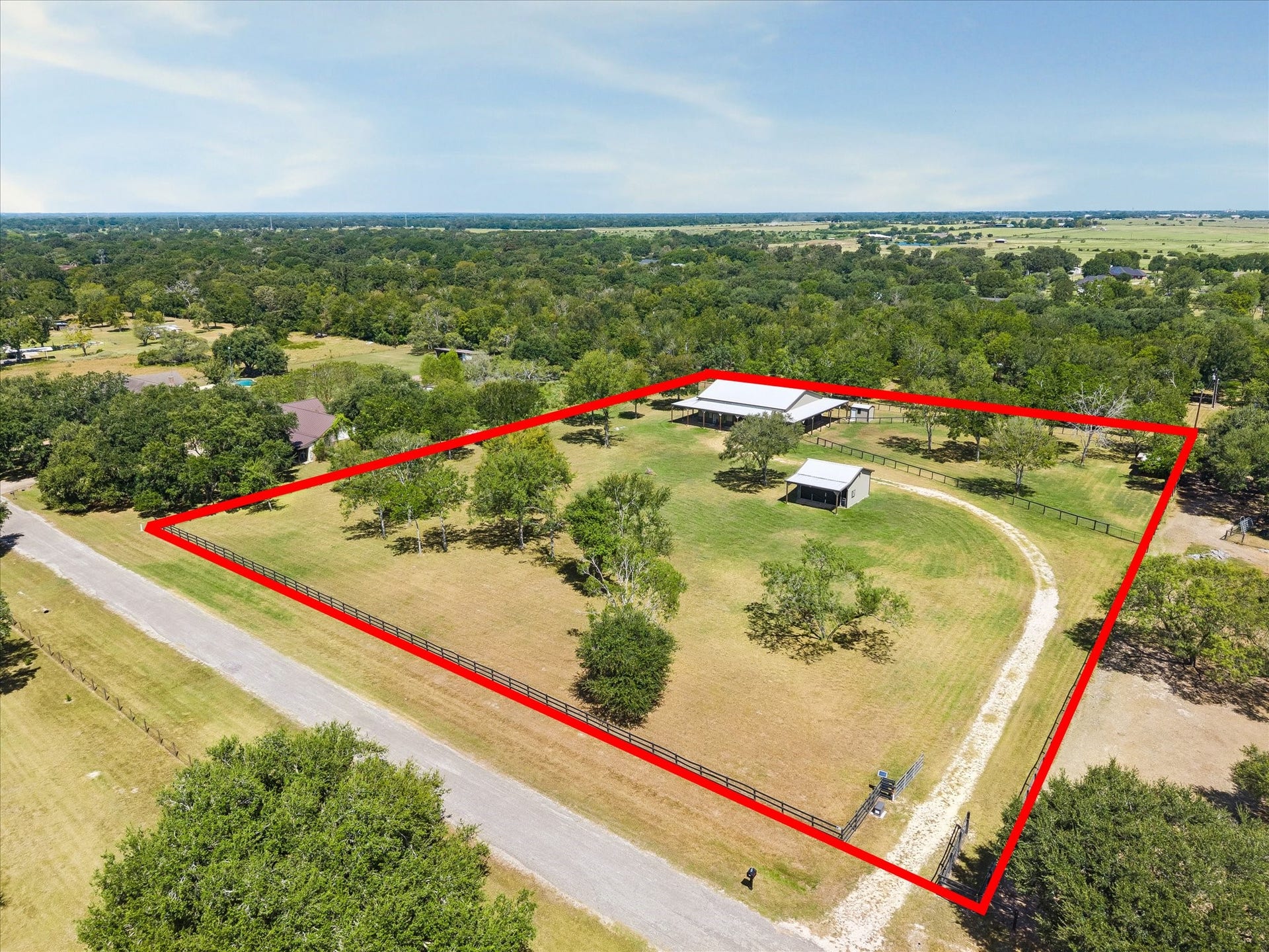 33 Riverwood Lane, Hempstead, TX 77445 3.3791 Acres - Measures 334.8' x 439.17' -
