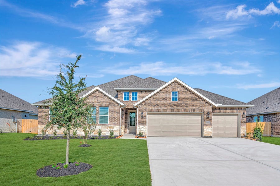 Property photo for 12023 Old Fashion Circle, Mont Belvieu, TX