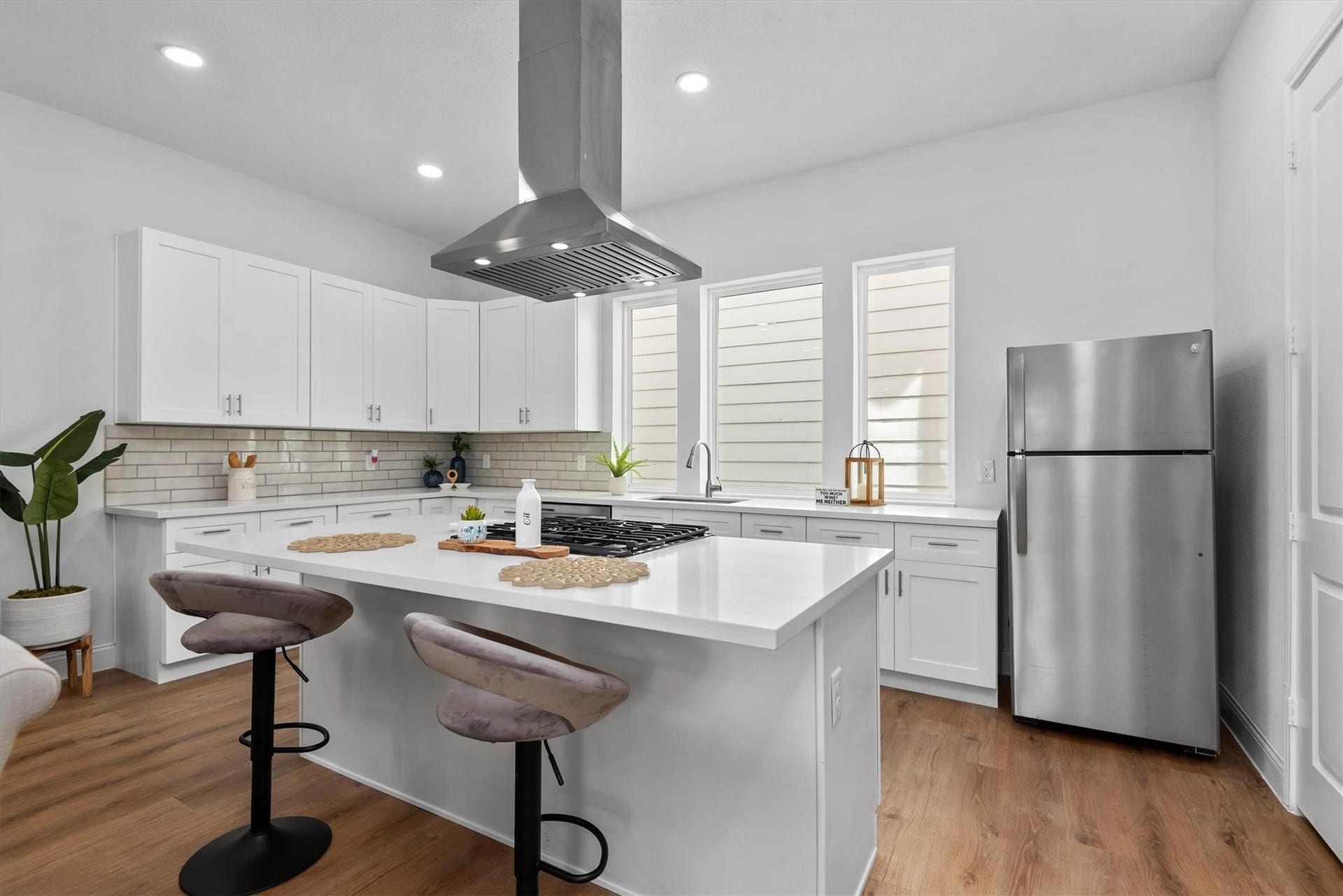 3524 Luca Street, Houston, TX 77021 3524 Luca Street, Houston, TX 77021