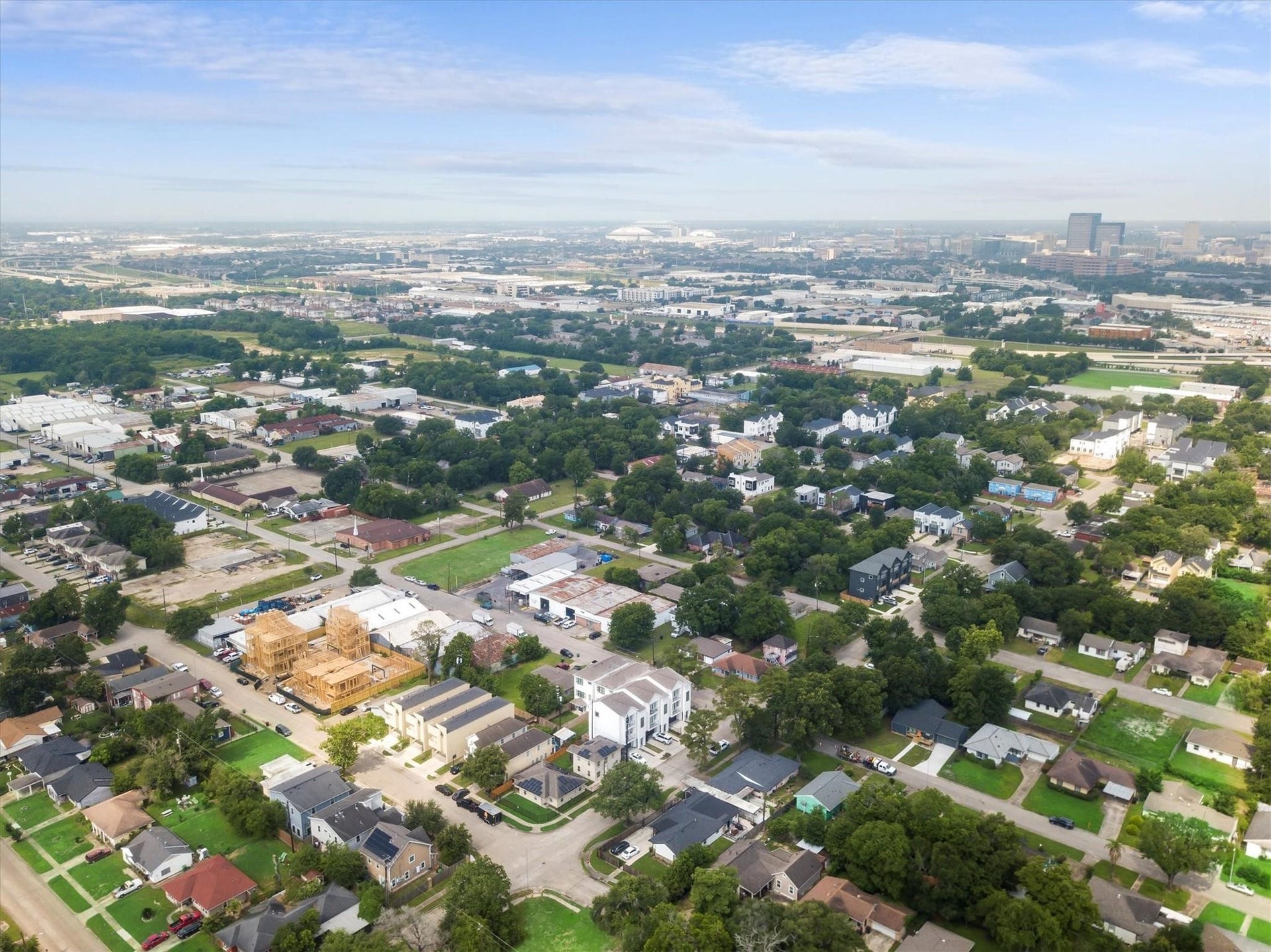 3524 Luca Street, Houston, TX 77021 3524 Luca Street, Houston, TX 77021