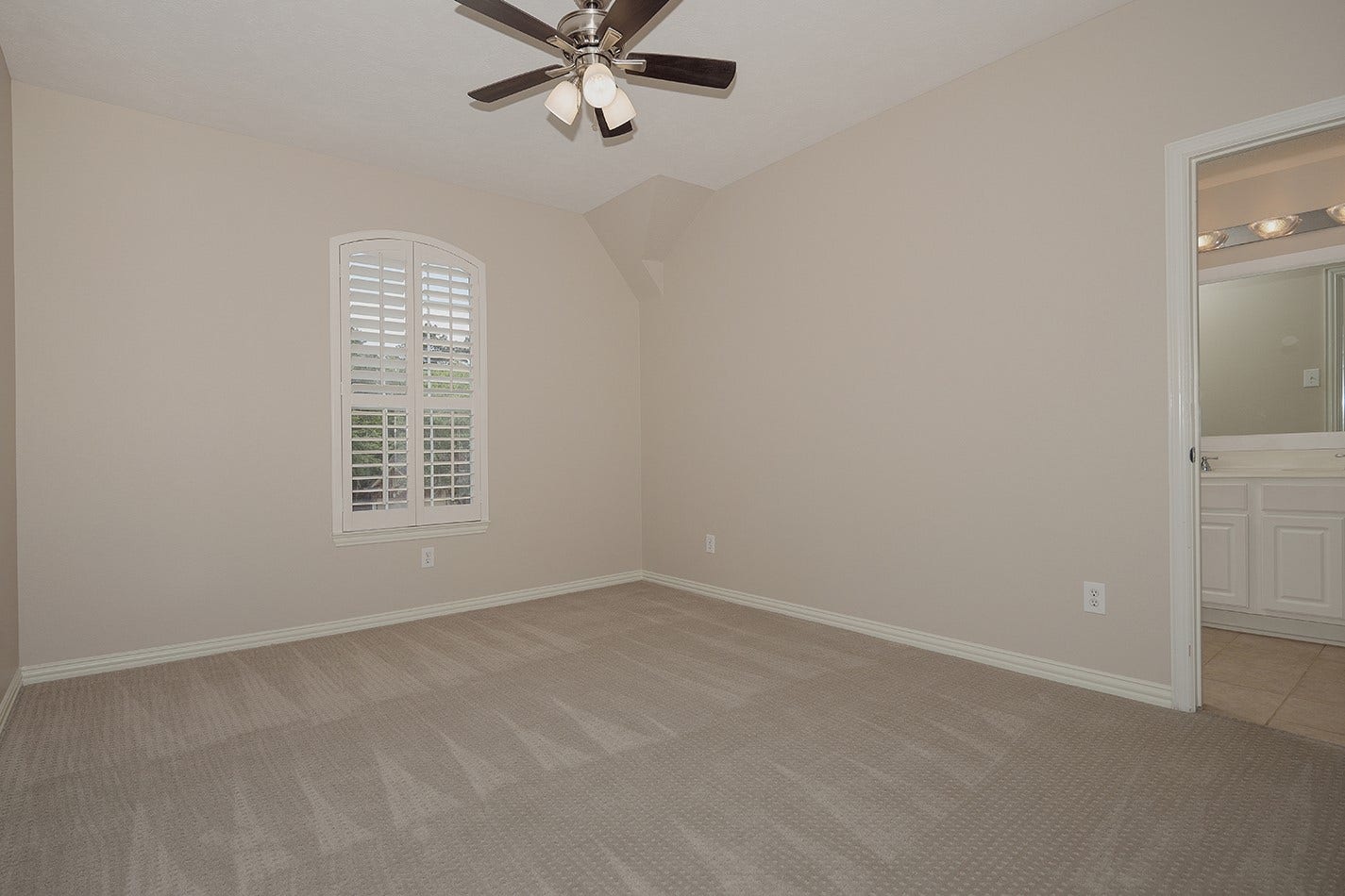 79 FRENCH OAKS, The Woodlands, TX 77382 Bedroom #3