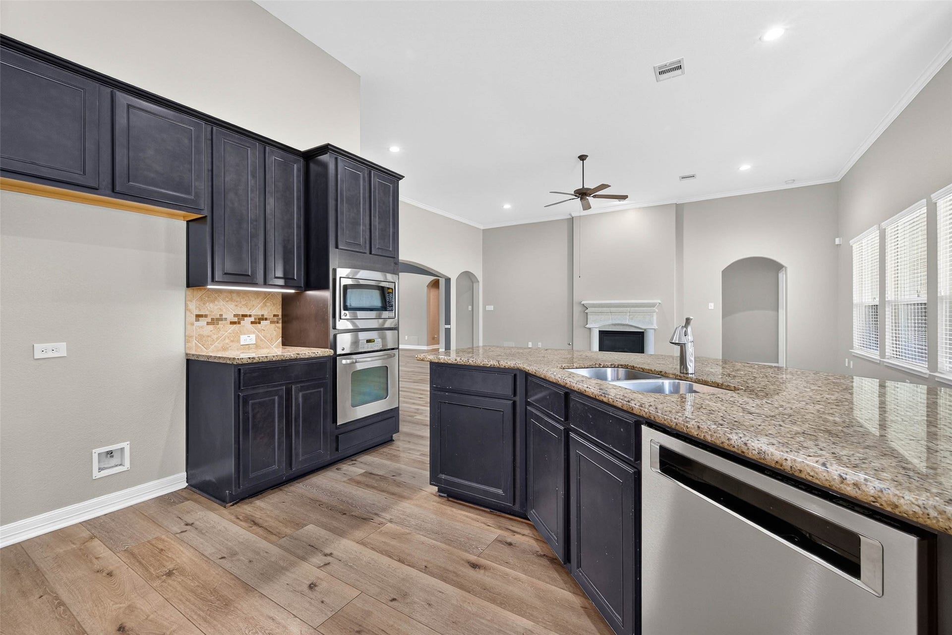1114 Sydney Lane, Friendswood, TX 77546 1114 Sydney Lane, Friendswood, TX 77546