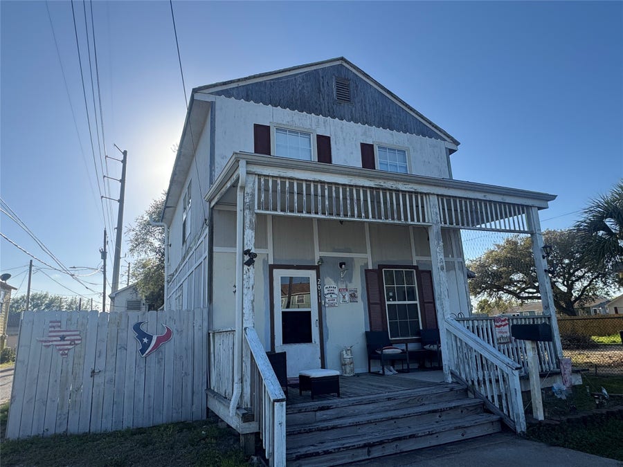 Property photo for 2011 Mary Moody Northen Boulevard, Galveston, TX