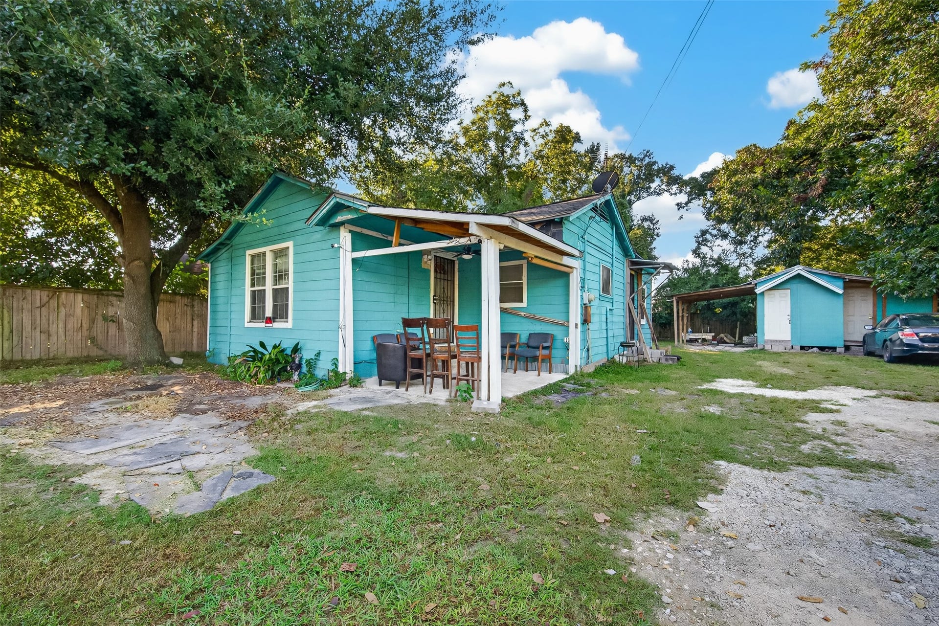 2506 Fairbanks Street, Houston, TX 77026 2506 Fairbanks Street, Houston, TX 77026