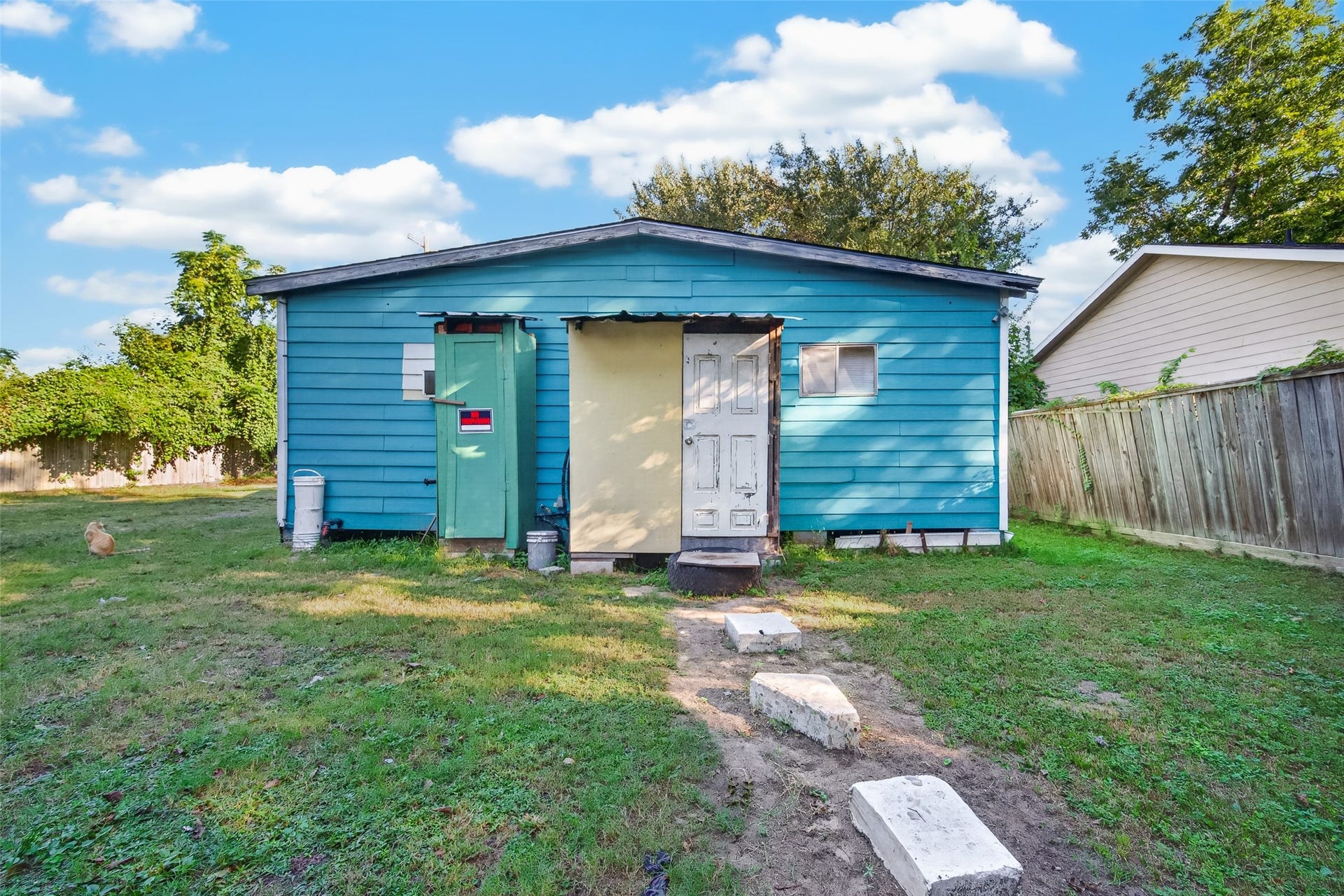 2506 Fairbanks Street, Houston, TX 77026 2506 Fairbanks Street, Houston, TX 77026