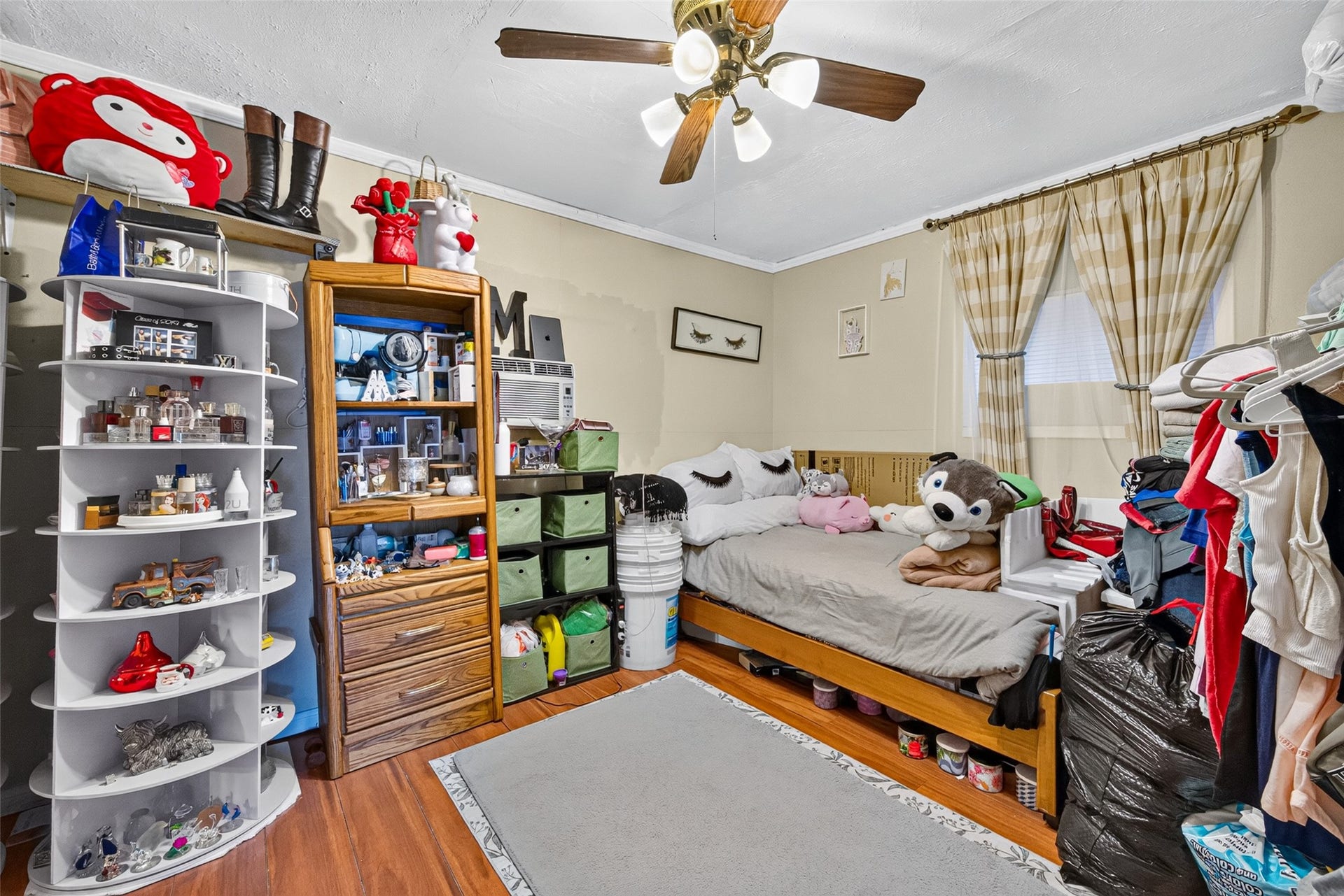 2506 Fairbanks Street, Houston, TX 77026 2506 Fairbanks Street, Houston, TX 77026
