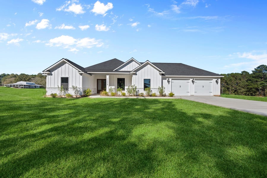 Property photo for 11695 Amberwood Drive, Montgomery, TX