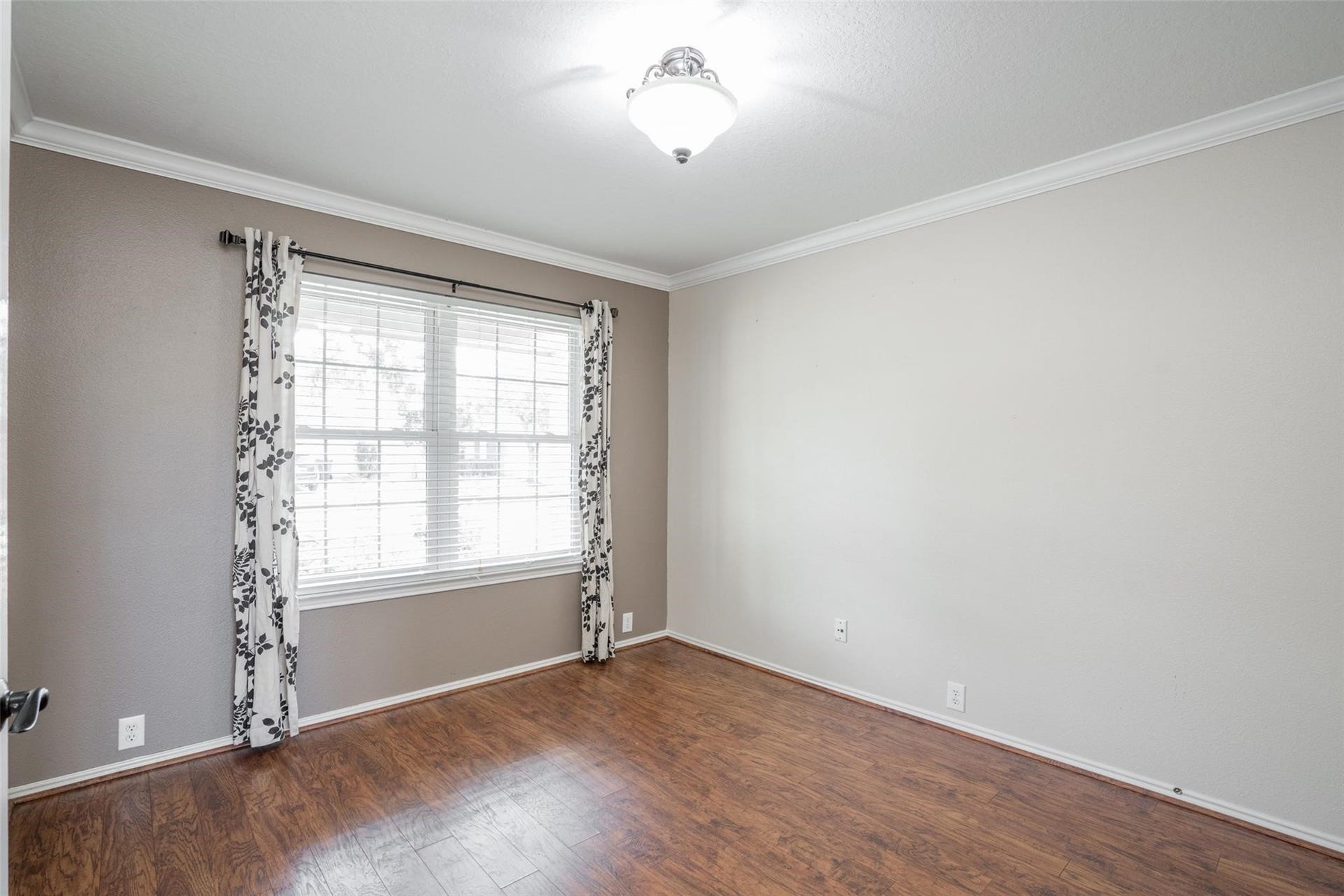 21314 Somerset Park Lane, Katy, TX 77450 This convenient floor plan has an office space on the first floor, that could also be used as a spare bedroom.