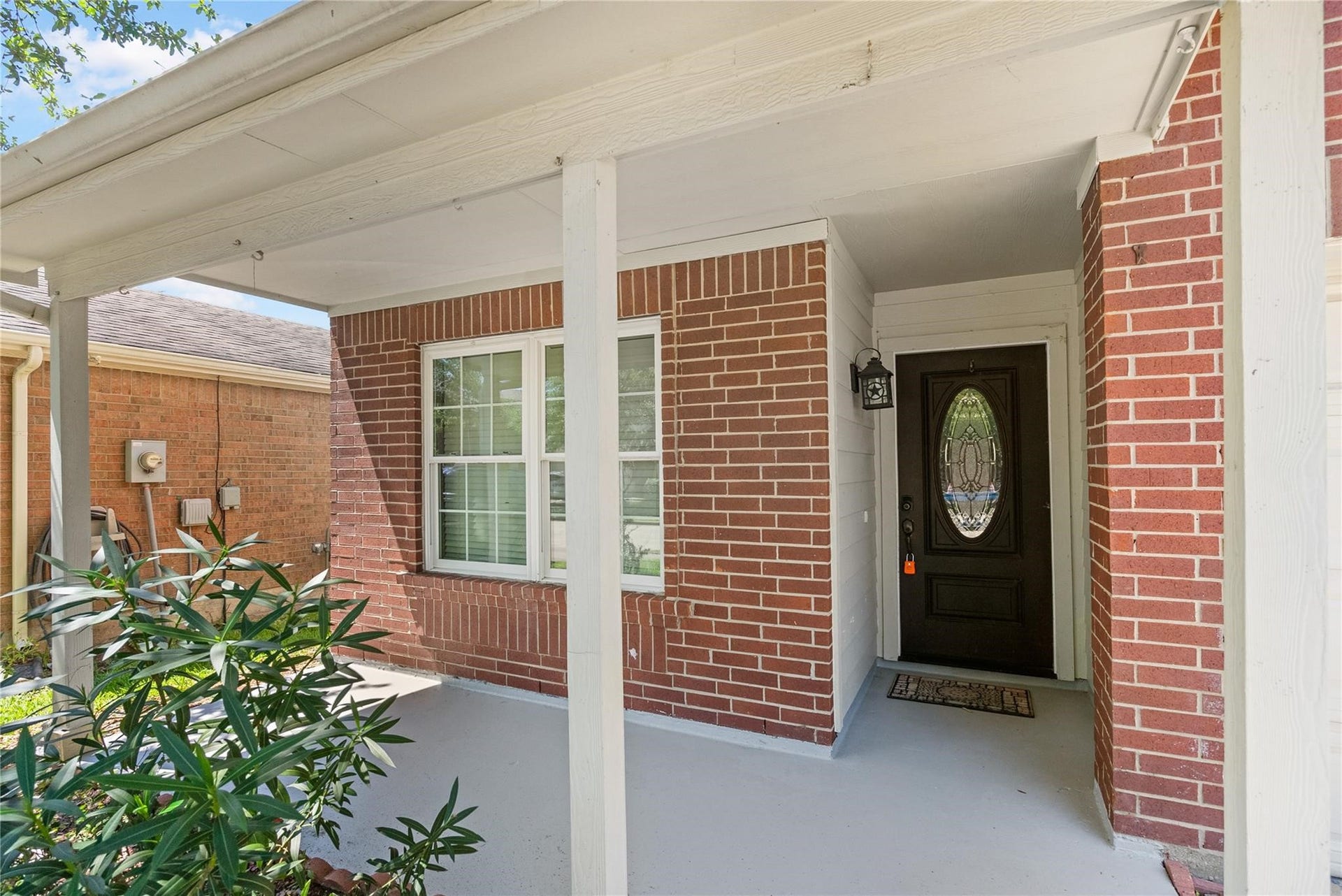 21314 Somerset Park Lane, Katy, TX 77450 Relax on your covered porch as you greet your neighbors!