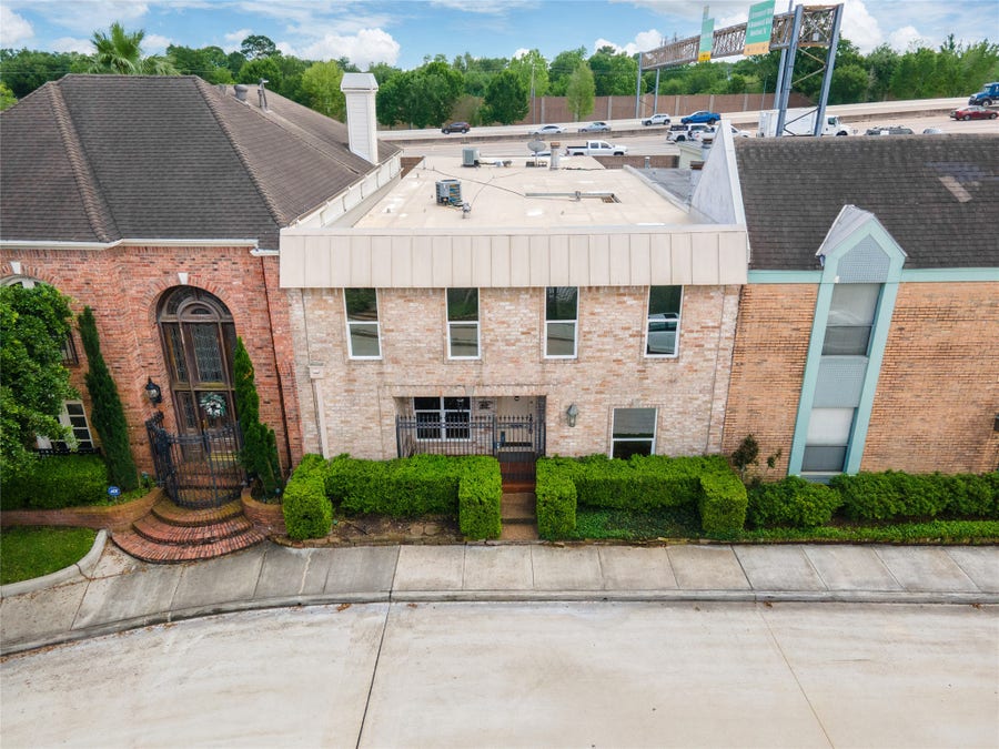Property photo for 4127 Meyerwood Drive, Houston, TX