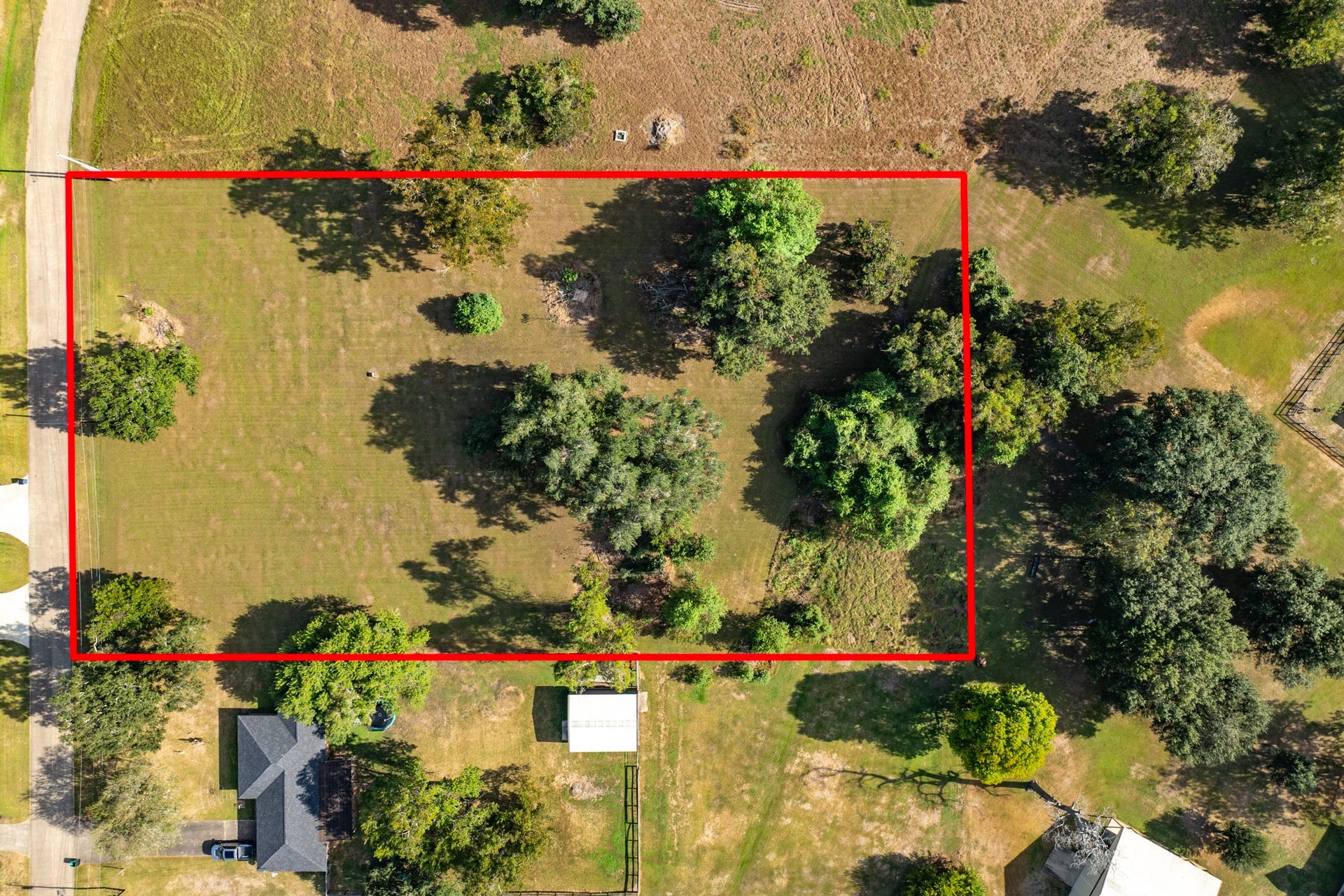220 Stagecoach Trail, Angleton, TX 77515