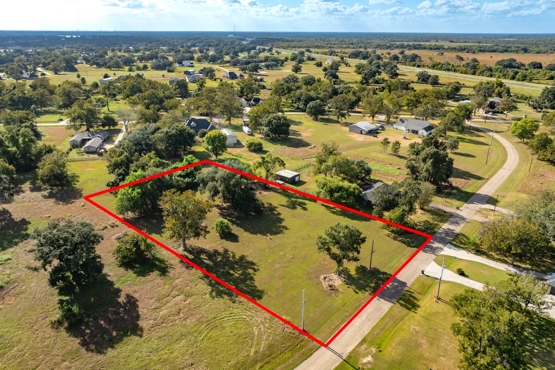 220 Stagecoach Trail, Angleton, TX 77515