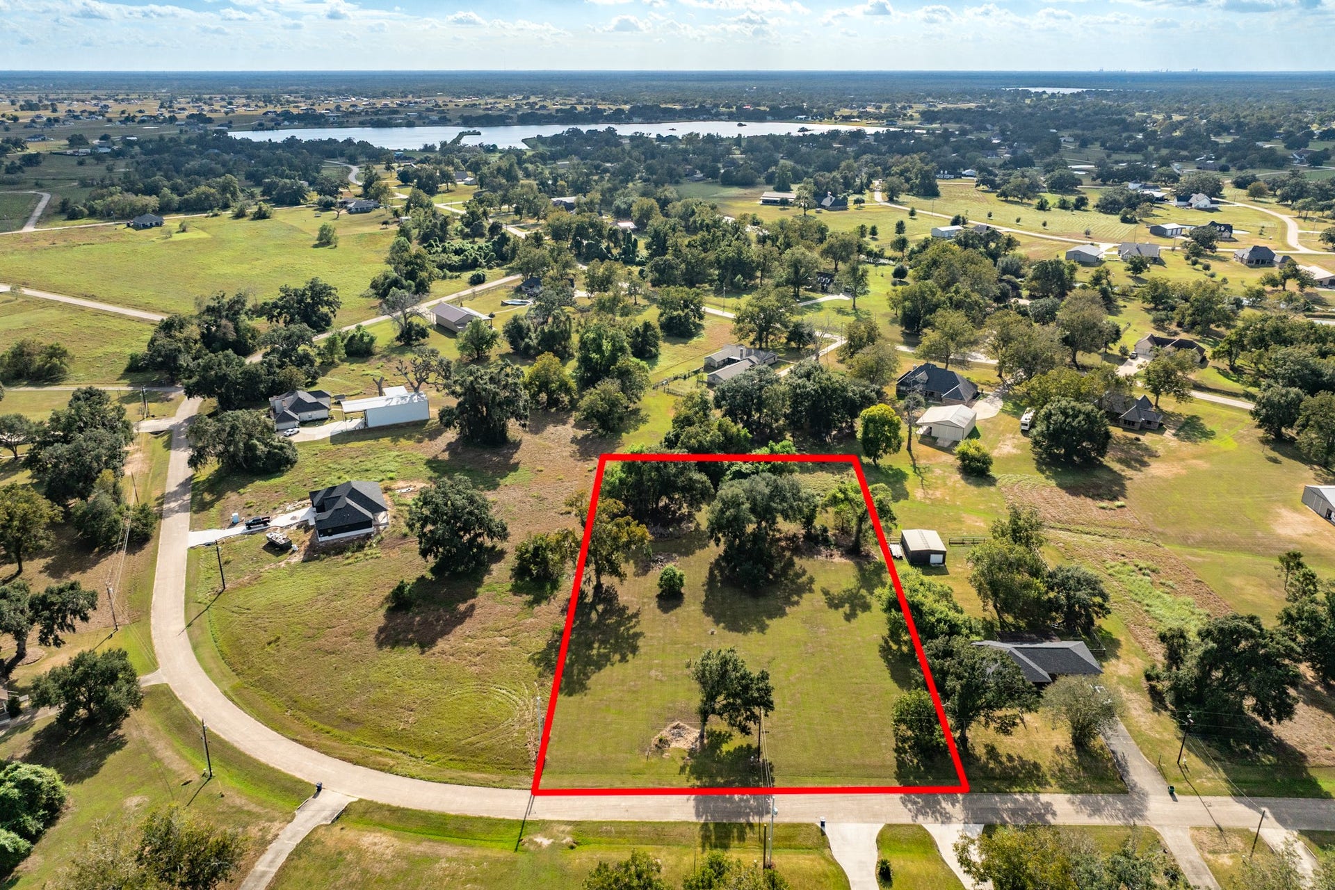 220 Stagecoach Trail, Angleton, TX 77515