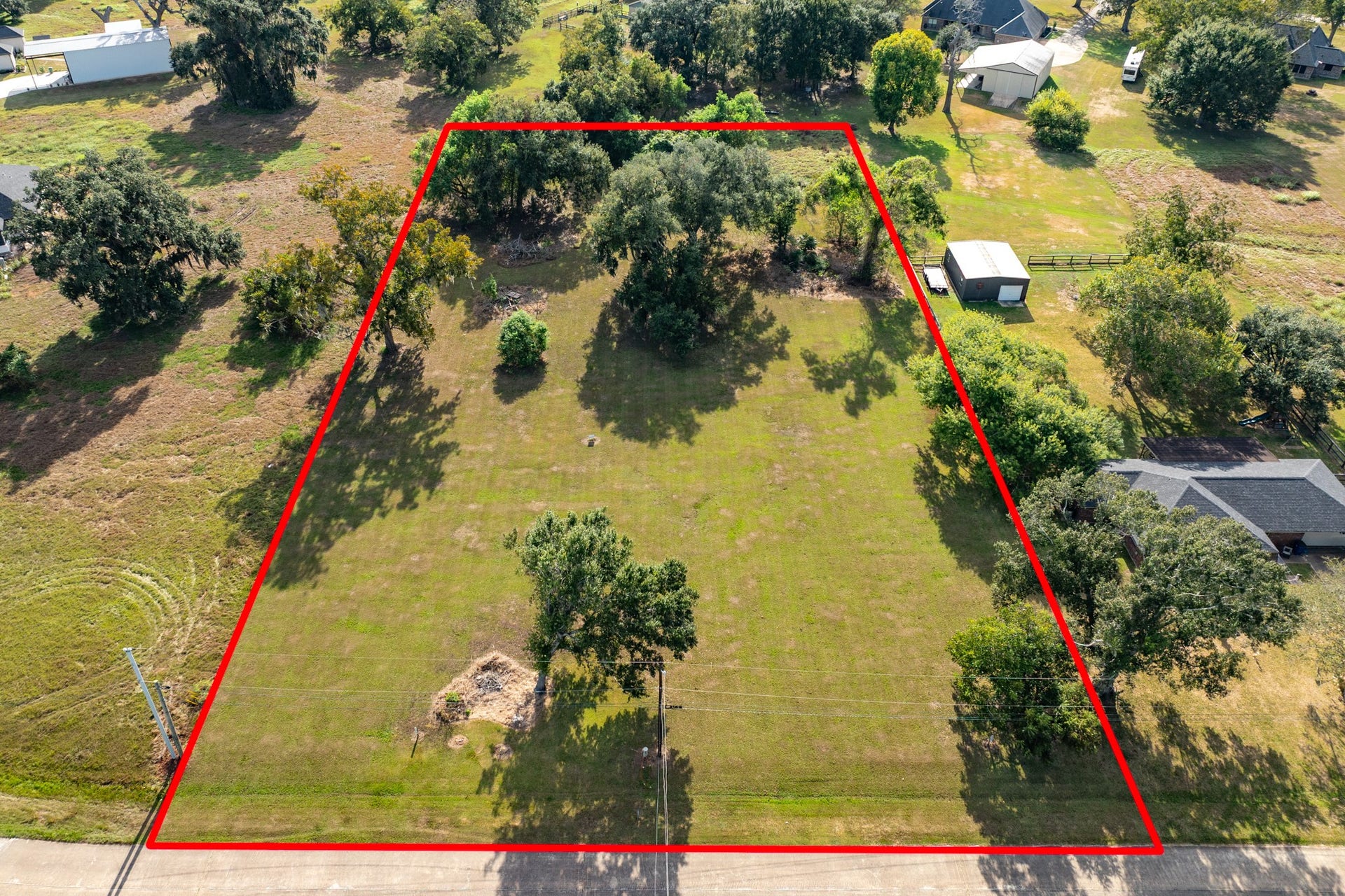 220 Stagecoach Trail, Angleton, TX 77515