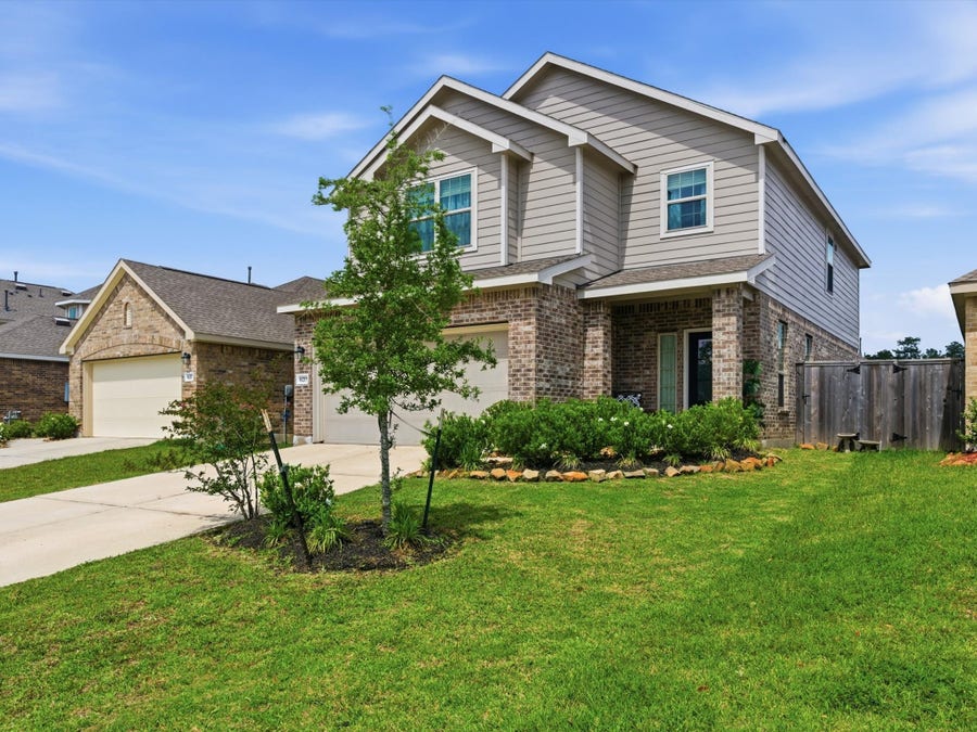Property photo for 6215 Russett Elm Court, Houston, TX