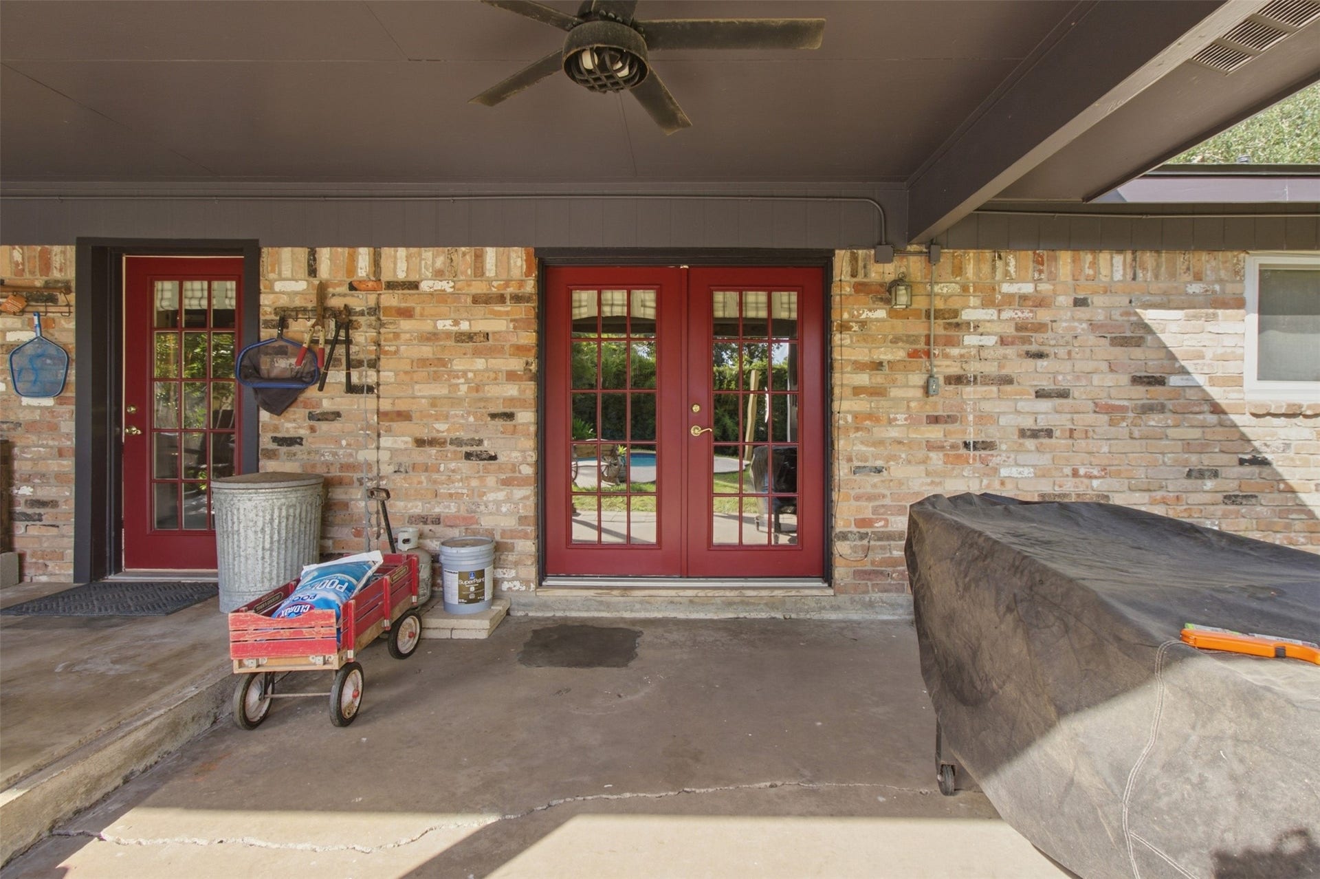 covered back patio