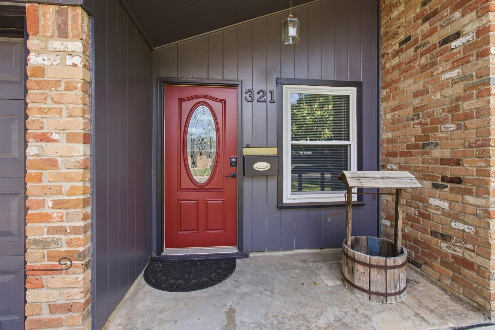321 Chestnut Street, Lake Jackson, TX 77566