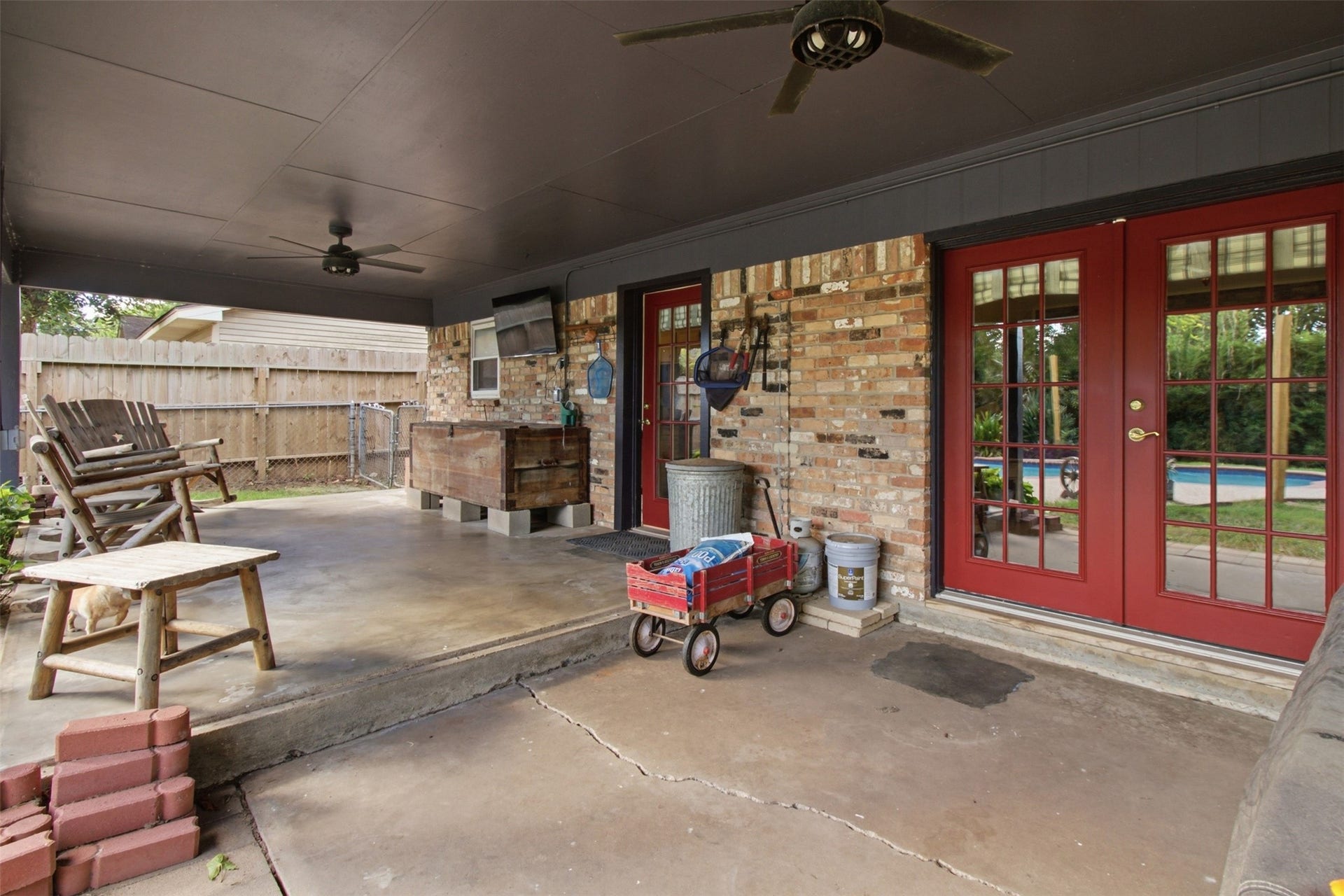 covered back patio