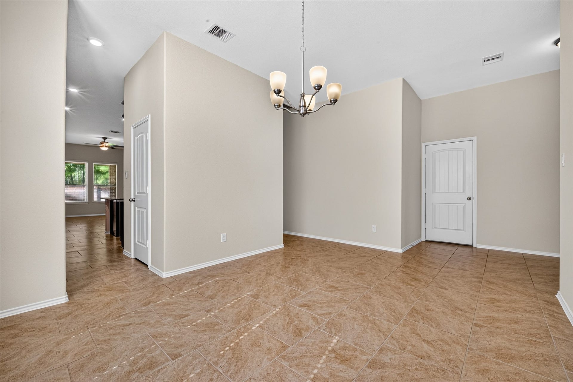 14017 Buffalo Gap Trail, Conroe, TX 77384 14017 Buffalo Gap Trail, Conroe, TX 77384