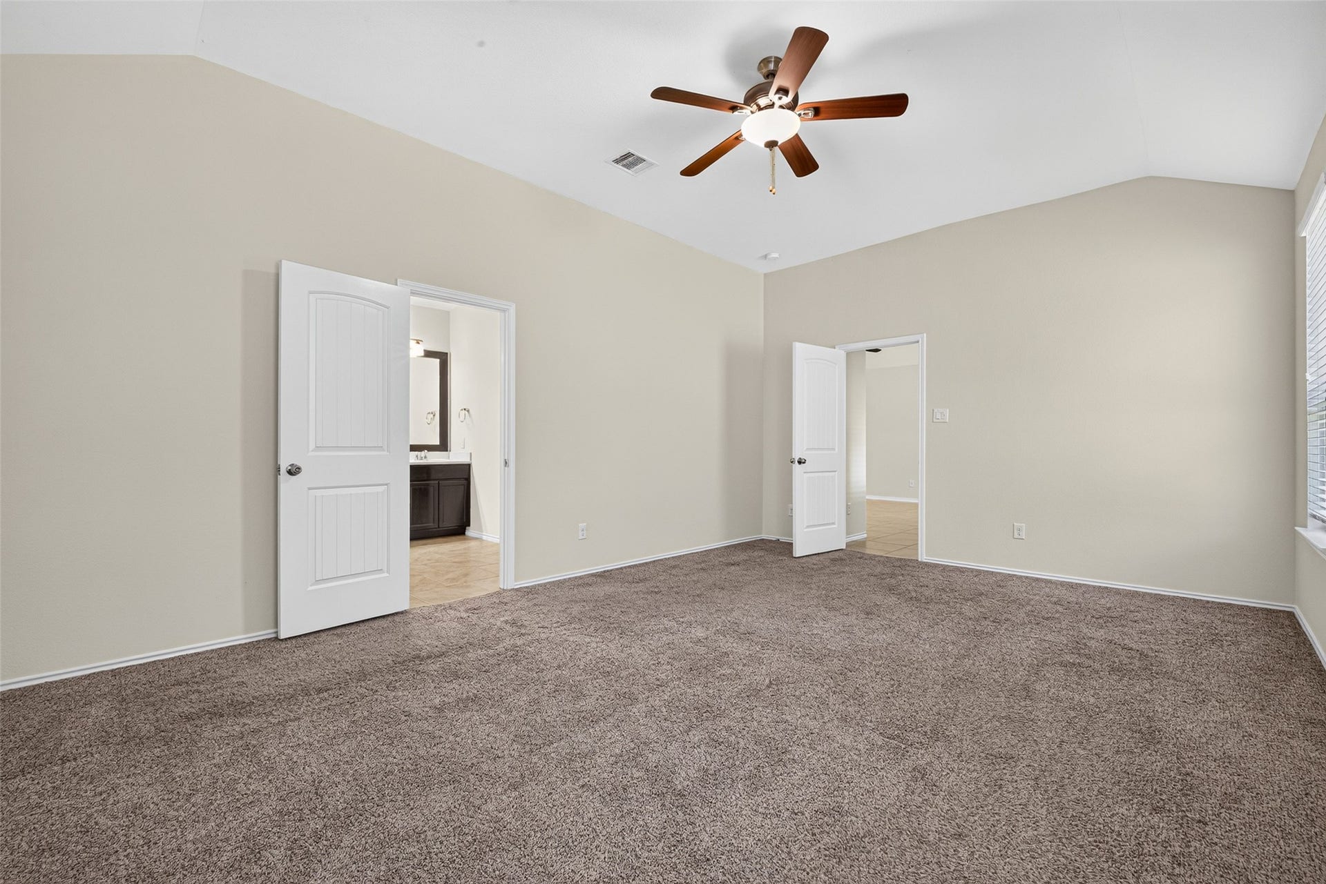 14017 Buffalo Gap Trail, Conroe, TX 77384 14017 Buffalo Gap Trail, Conroe, TX 77384