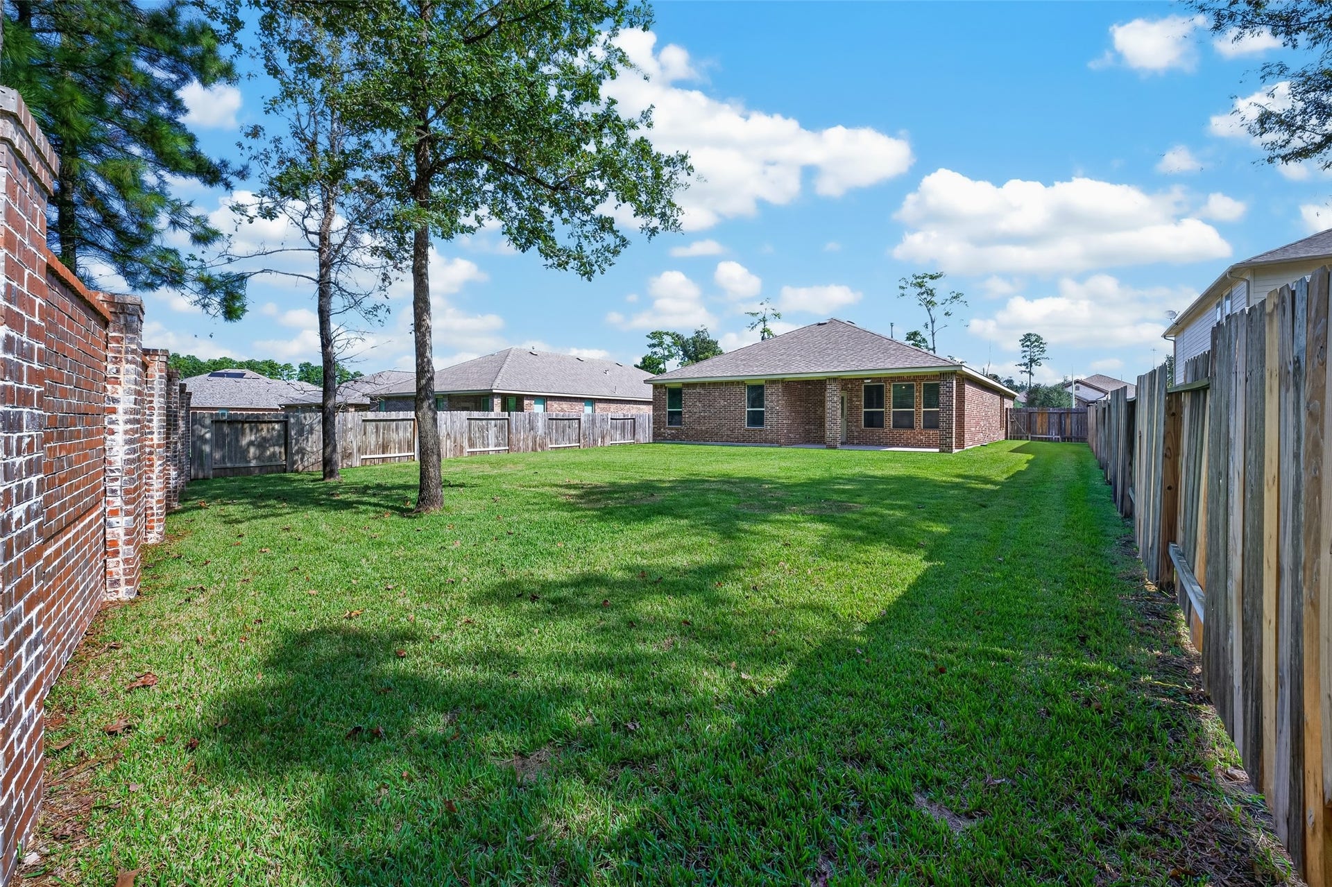 14017 Buffalo Gap Trail, Conroe, TX 77384 14017 Buffalo Gap Trail, Conroe, TX 77384