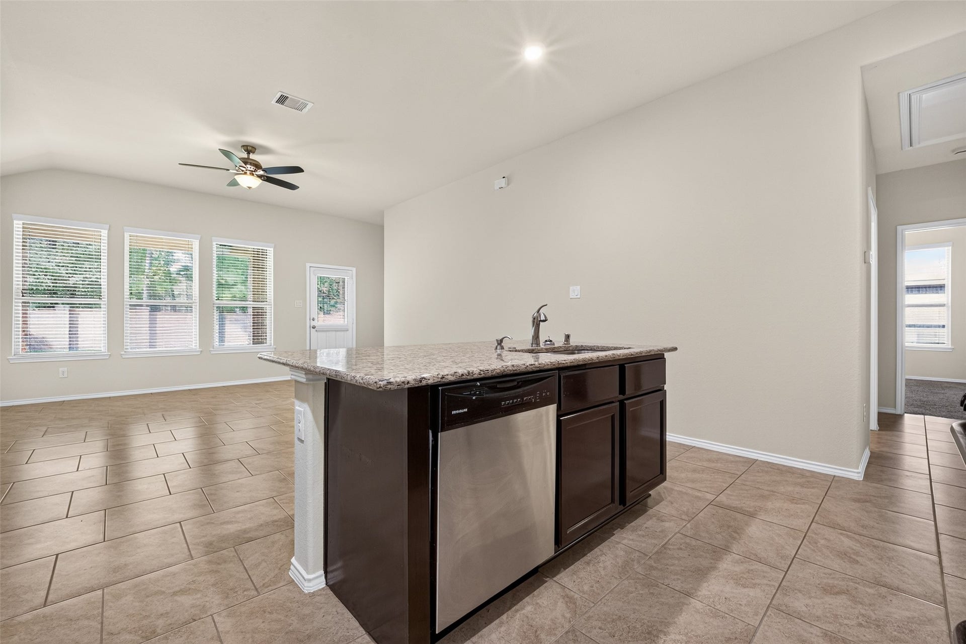 14017 Buffalo Gap Trail, Conroe, TX 77384 14017 Buffalo Gap Trail, Conroe, TX 77384