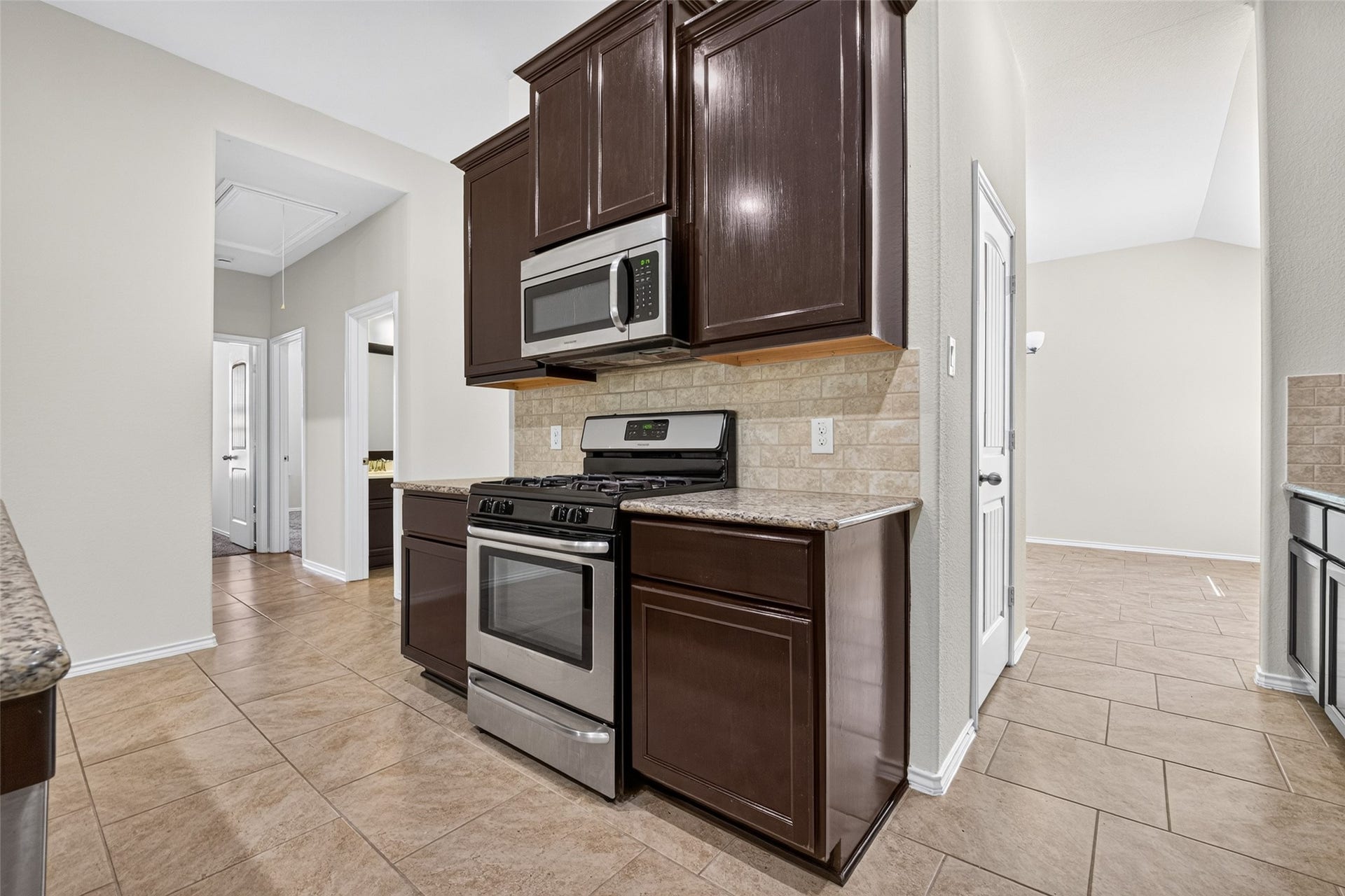 14017 Buffalo Gap Trail, Conroe, TX 77384 14017 Buffalo Gap Trail, Conroe, TX 77384