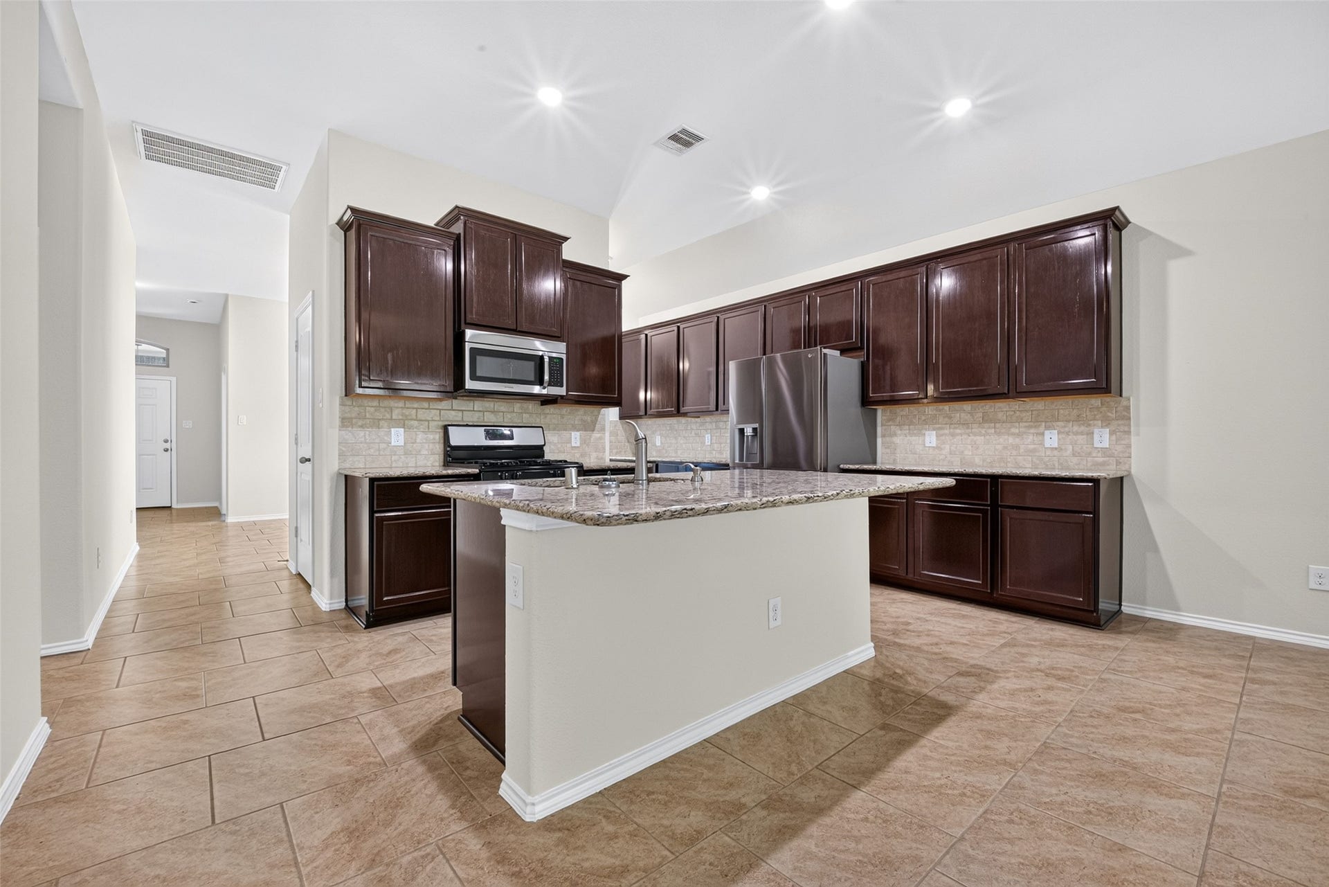 14017 Buffalo Gap Trail, Conroe, TX 77384 14017 Buffalo Gap Trail, Conroe, TX 77384