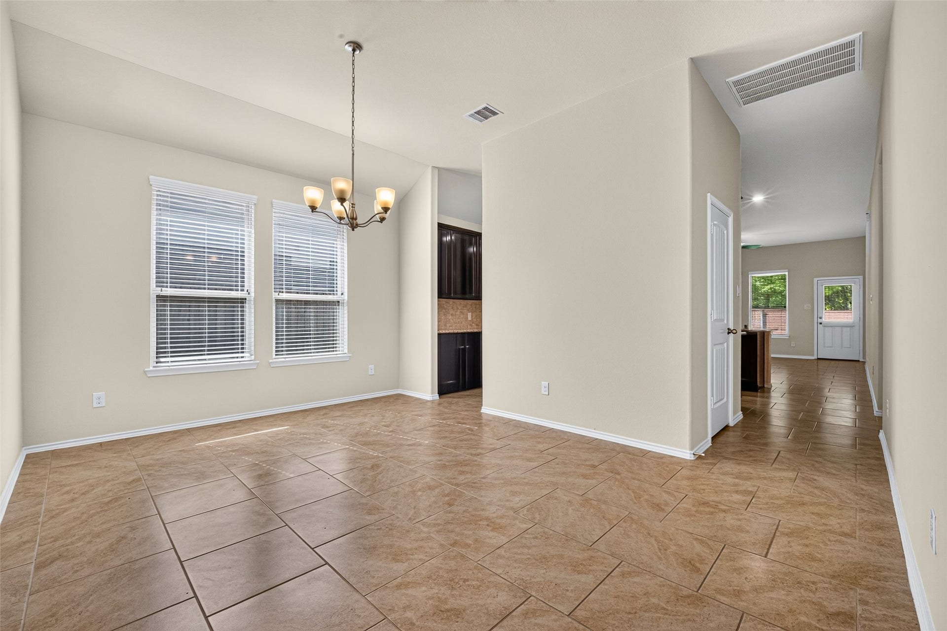 14017 Buffalo Gap Trail, Conroe, TX 77384 14017 Buffalo Gap Trail, Conroe, TX 77384