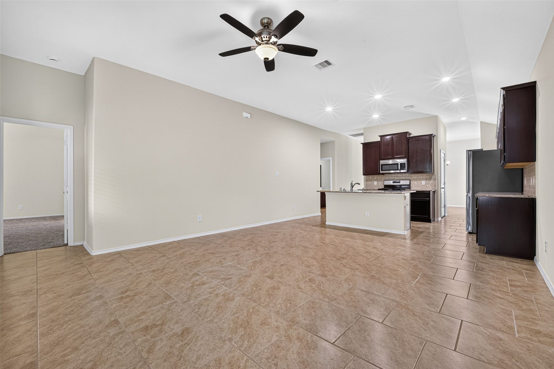 14017 Buffalo Gap Trail, Conroe, TX 77384 14017 Buffalo Gap Trail, Conroe, TX 77384