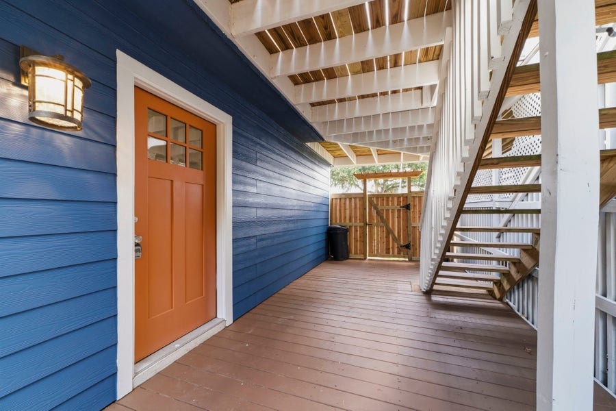 Property photo for 130 April Point Drive N, Conroe, TX