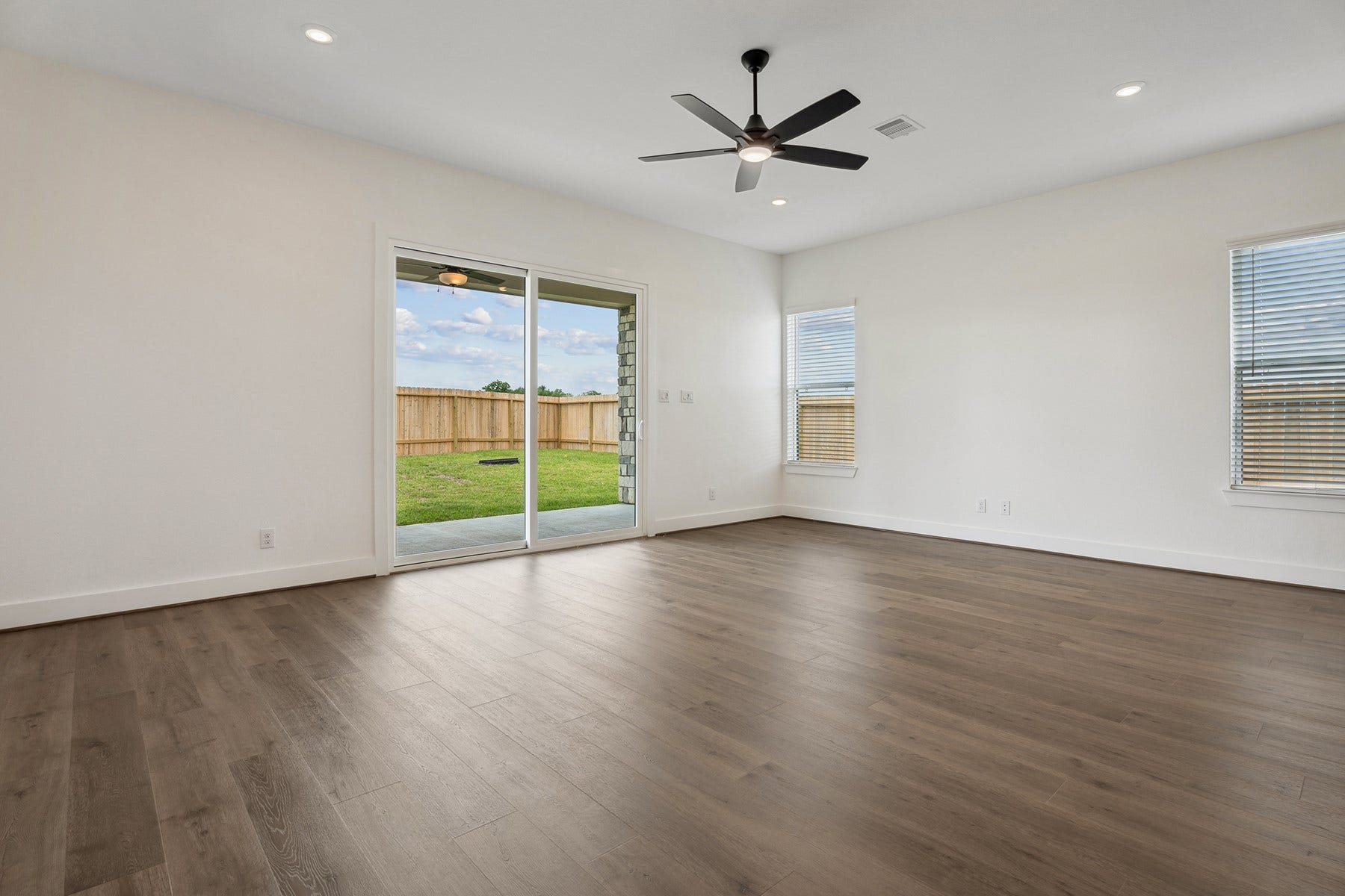 1821 Drover Lane, Rosenberg, TX 77471 1821 Drover Lane, Rosenberg, TX 77471