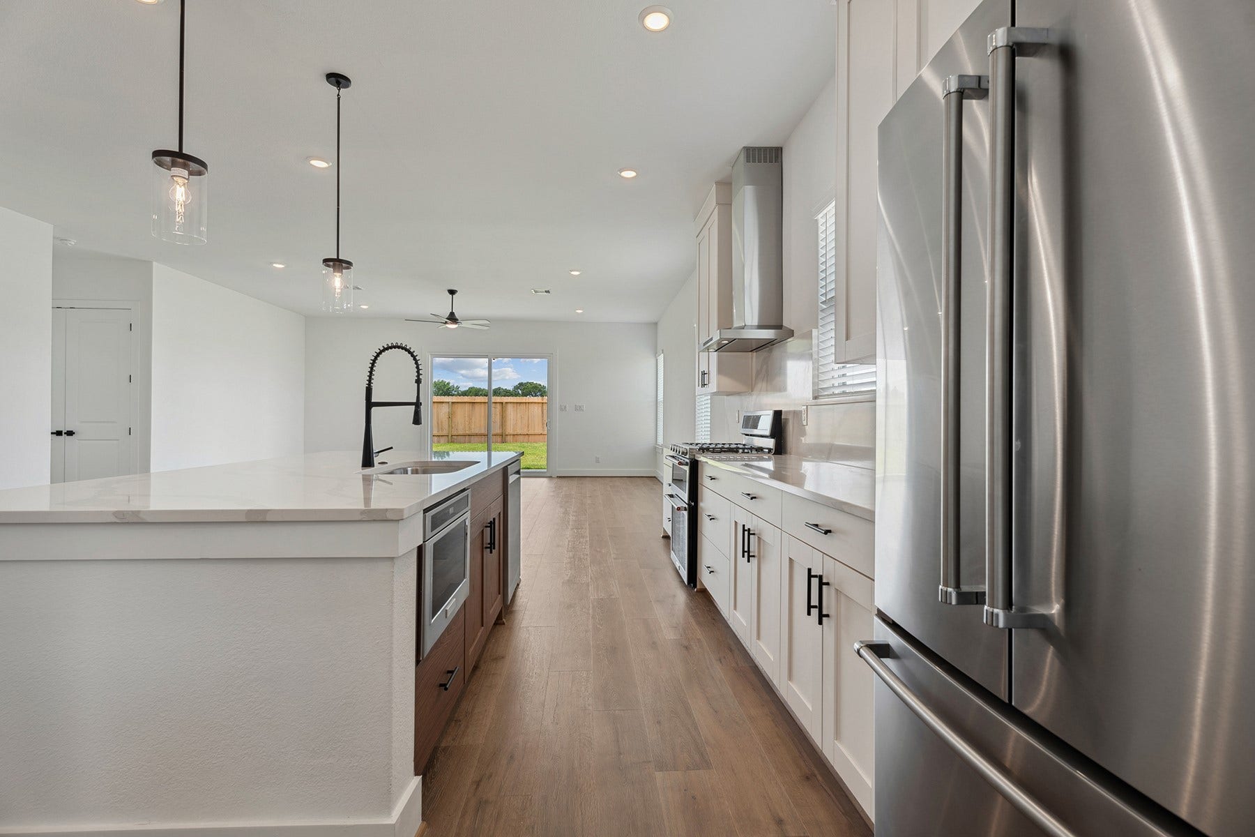 1821 Drover Lane, Rosenberg, TX 77471 1821 Drover Lane, Rosenberg, TX 77471
