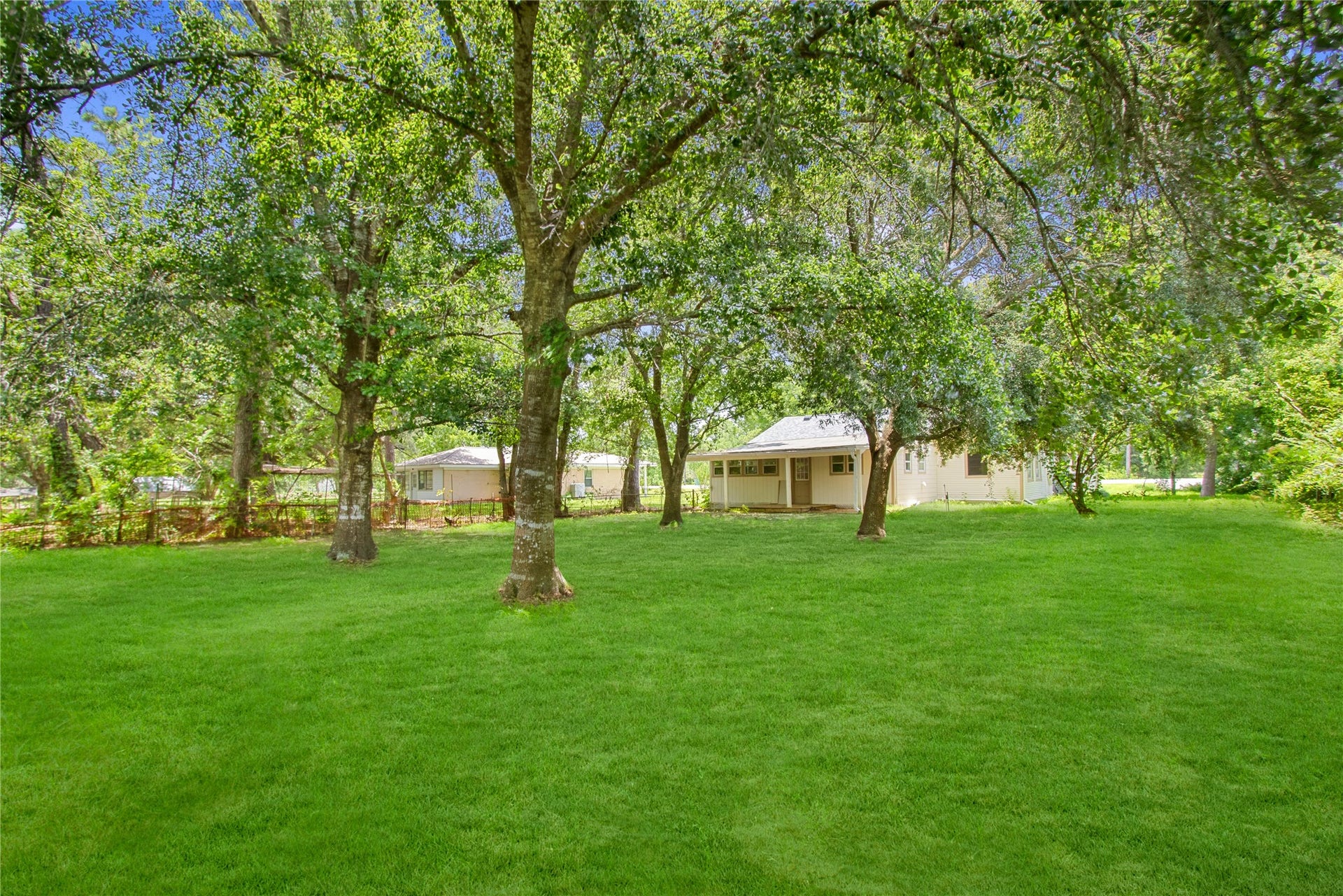 5110 Fm-1765, La Marque, TX 77568 5110 Fm-1765, La Marque, TX 77568