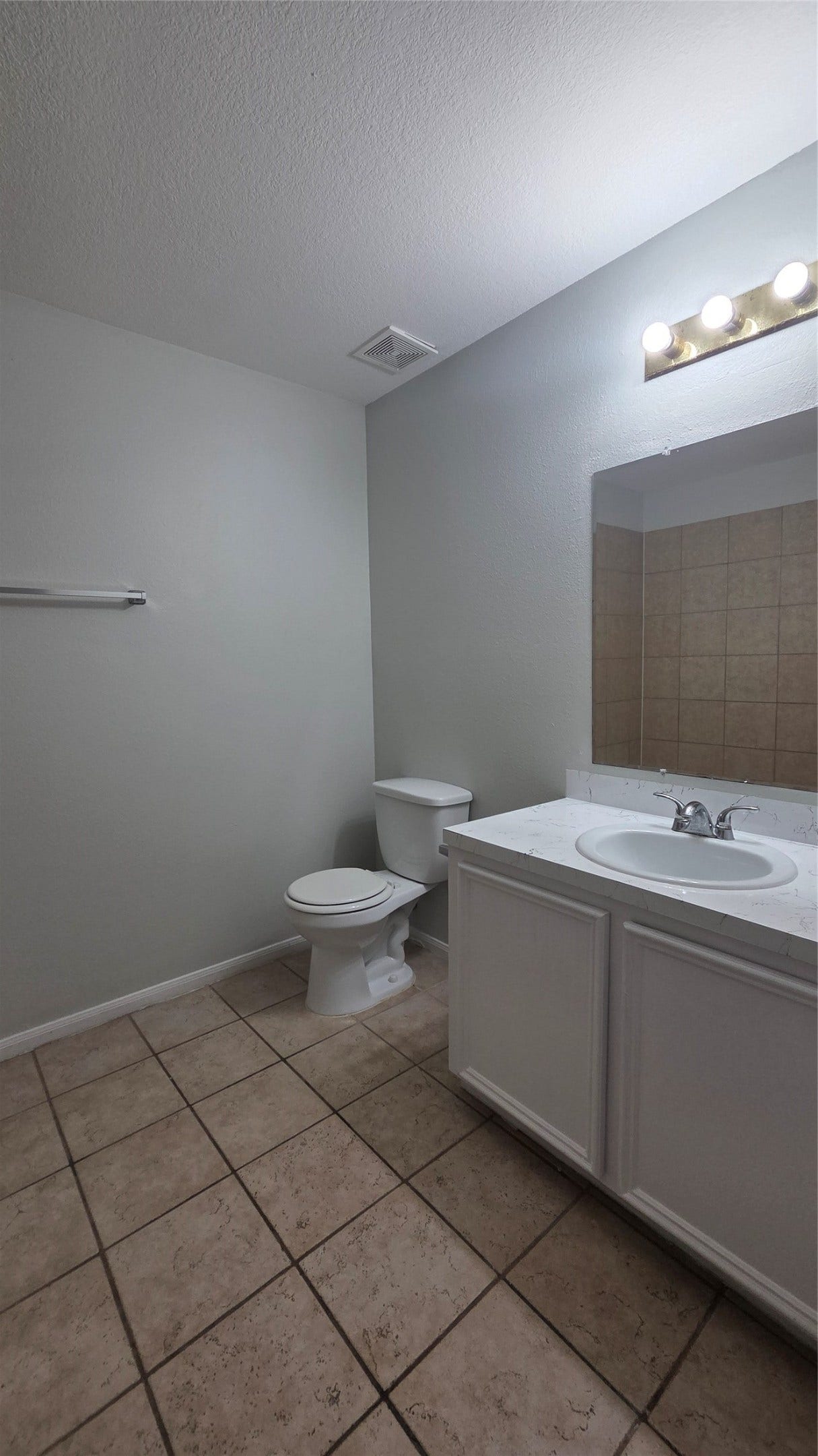 Unit B - Bathroom #2 Upstairs