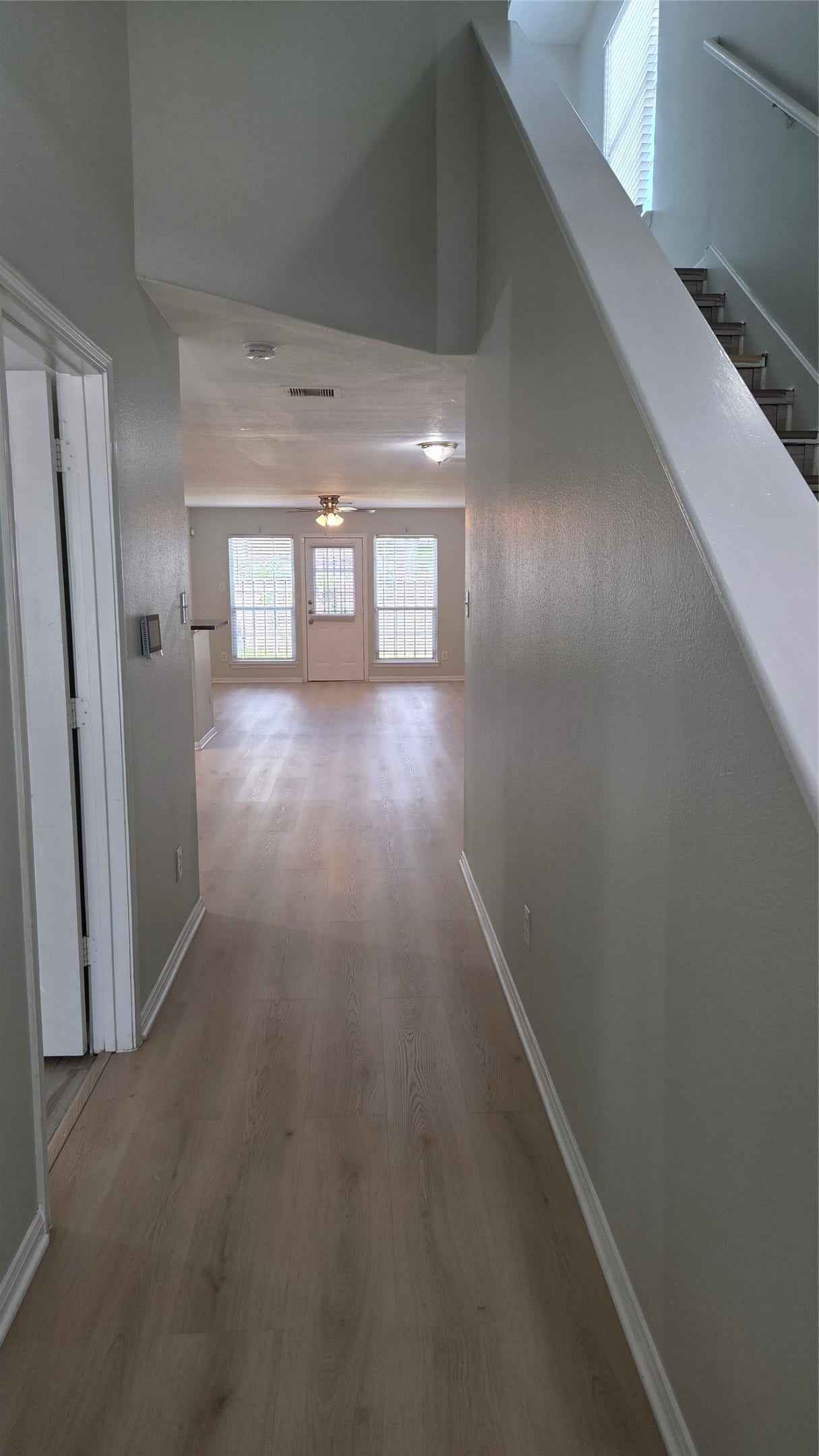 Unit B - High Ceiling Entry
