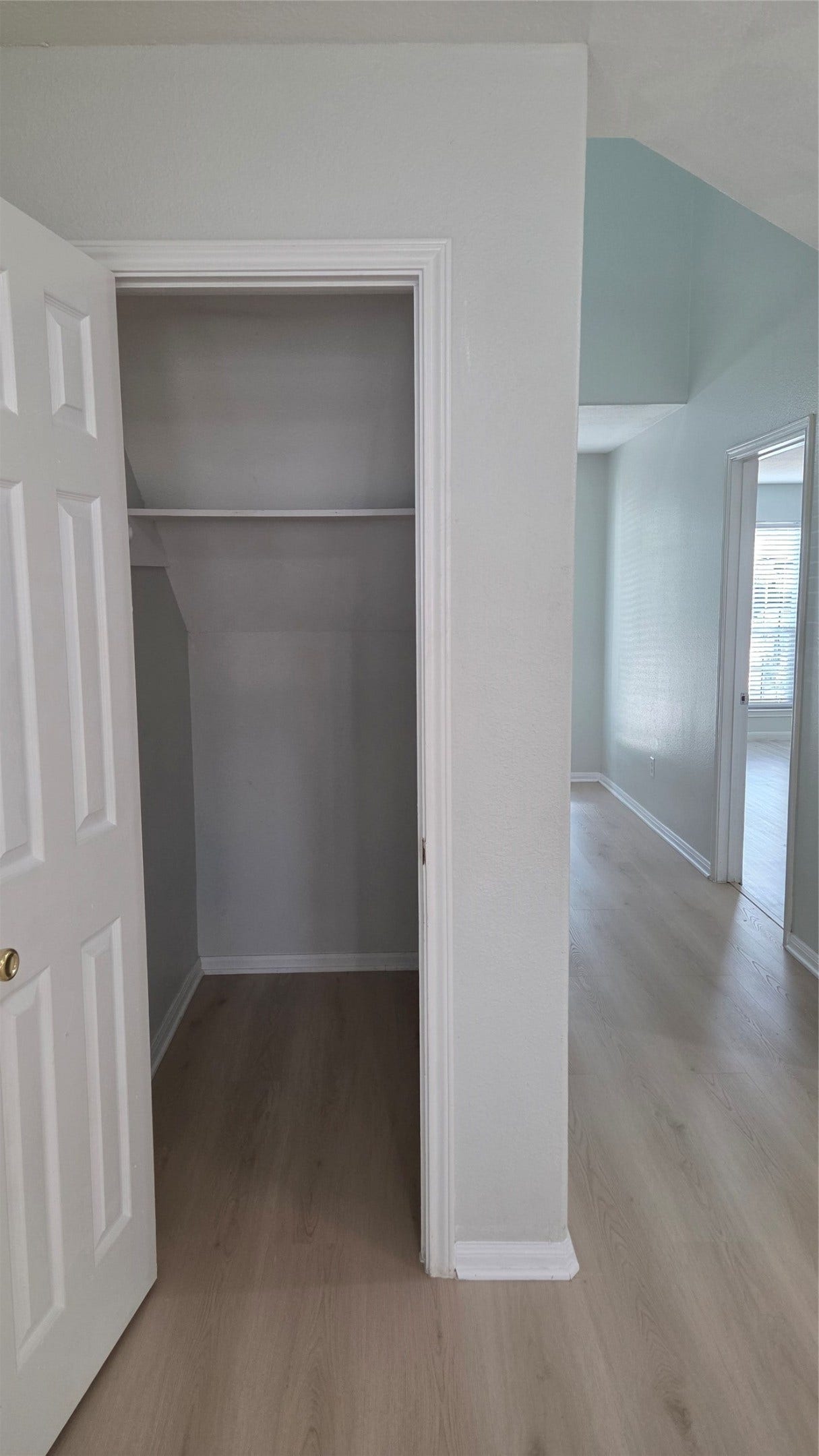 Unit B - Storage under Staircases